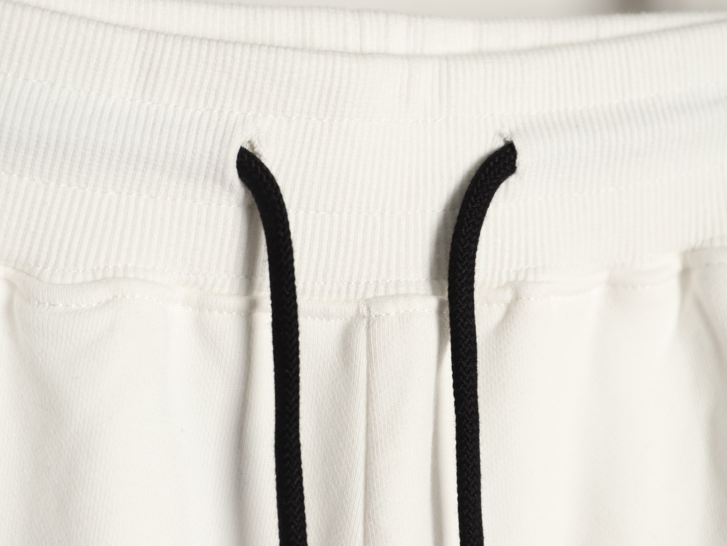 Ch*0me He**ts shorts