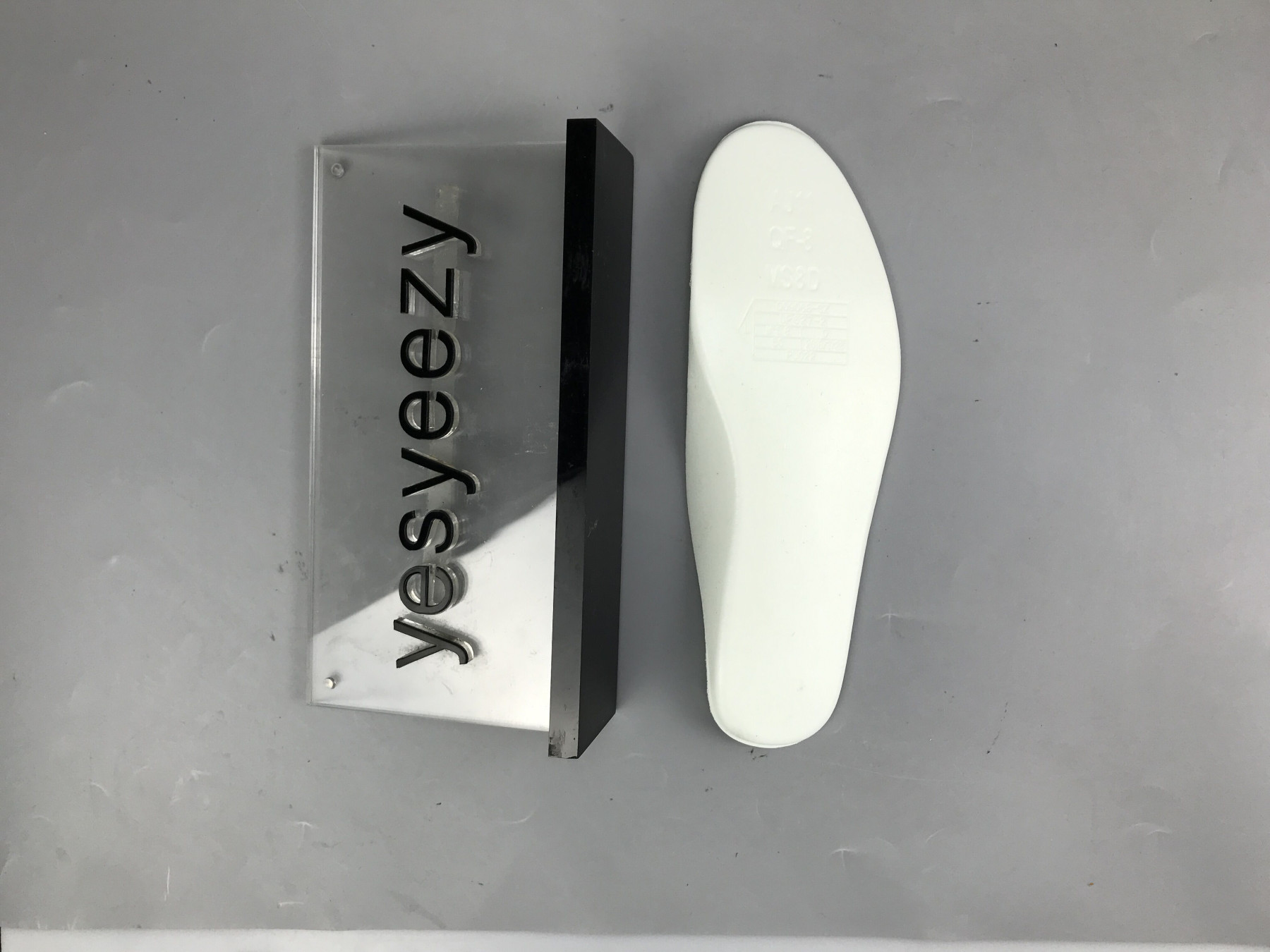 UA OFF-WHITE X AIR JORDAN 2 RETRO LOW SP