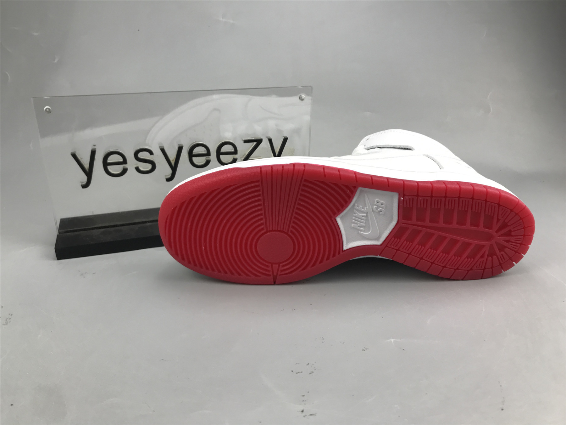 UA NIKE KEVIN BRADLEY X SB ZOOM DUNK HIGH PRO 