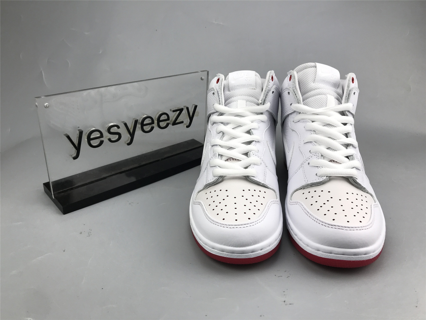 UA NIKE KEVIN BRADLEY X SB ZOOM DUNK HIGH PRO 