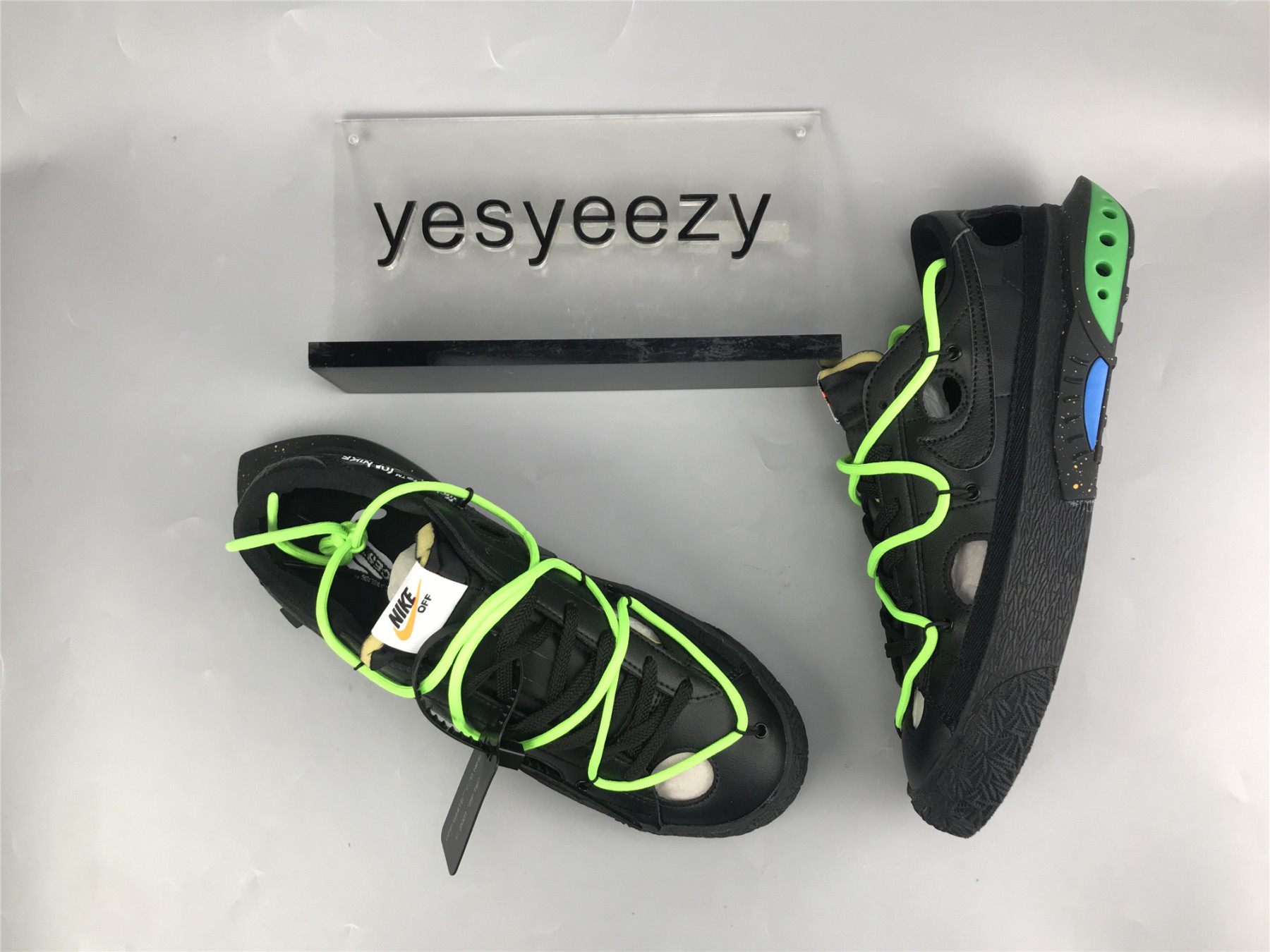 UA NIKE OFF-WHITE X BLAZER LOW 