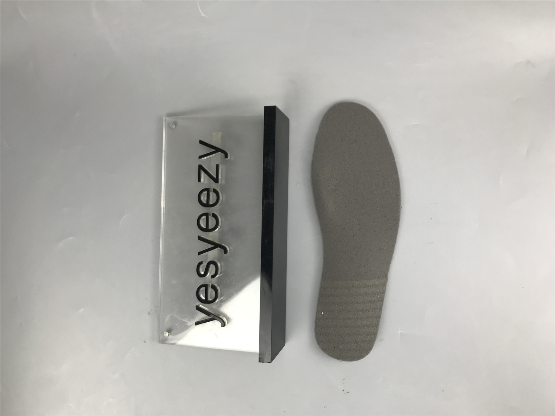 UA WMNS AIR JORDAN 5 RETRO 