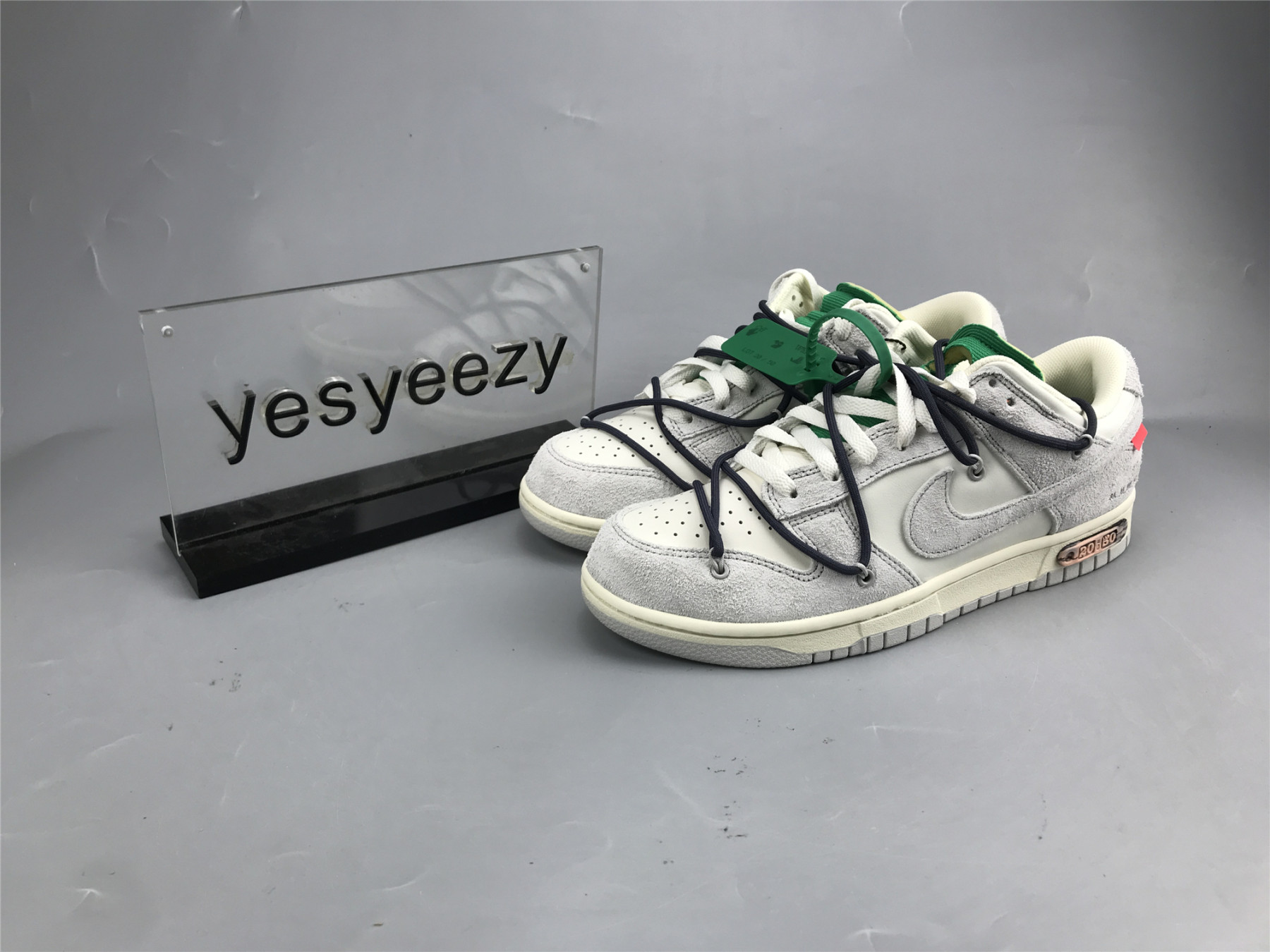 UA NIKE OFF-WHITE X DUNK LOW 