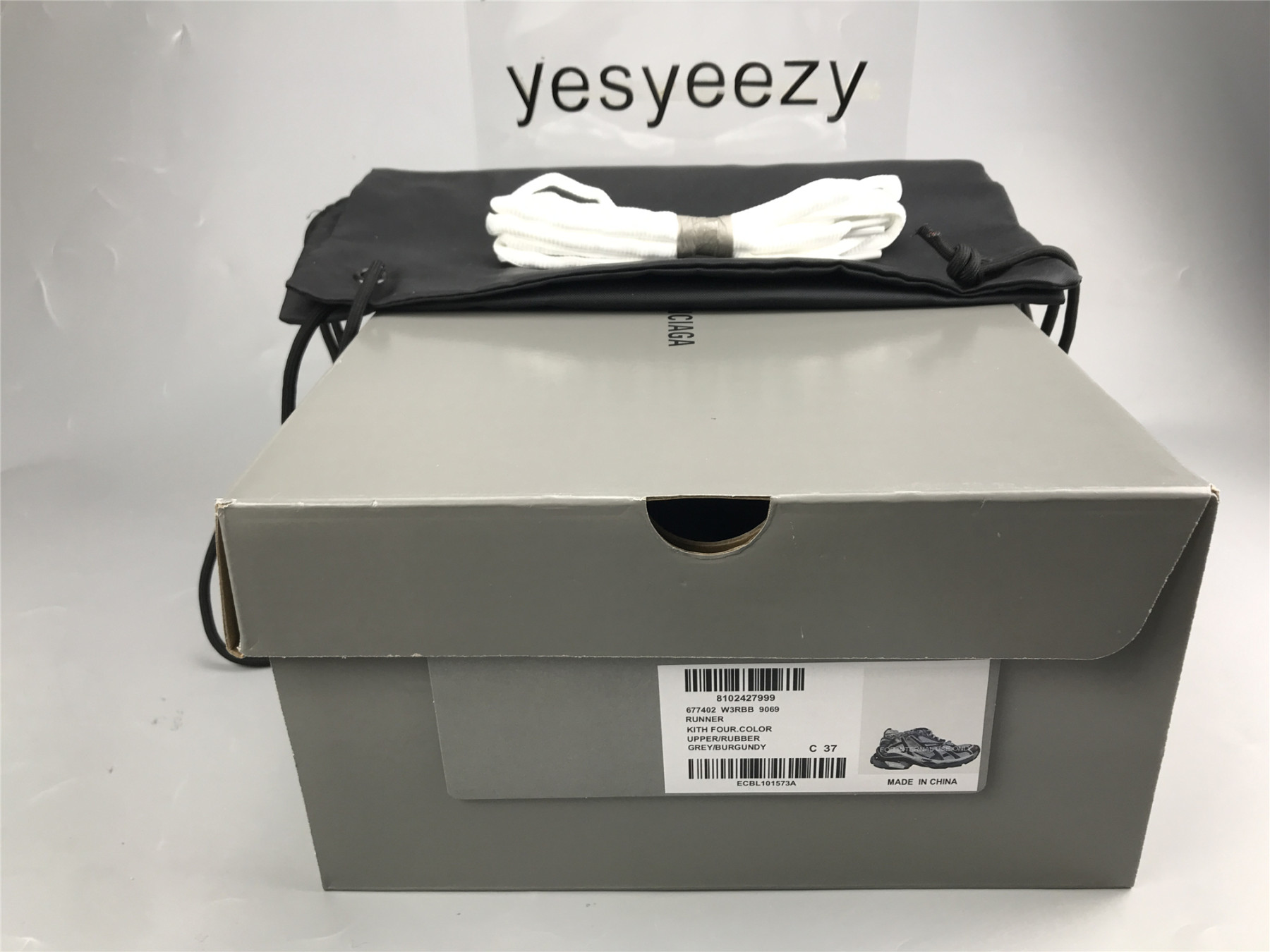 UA RUNNER GREY BURGUNDY