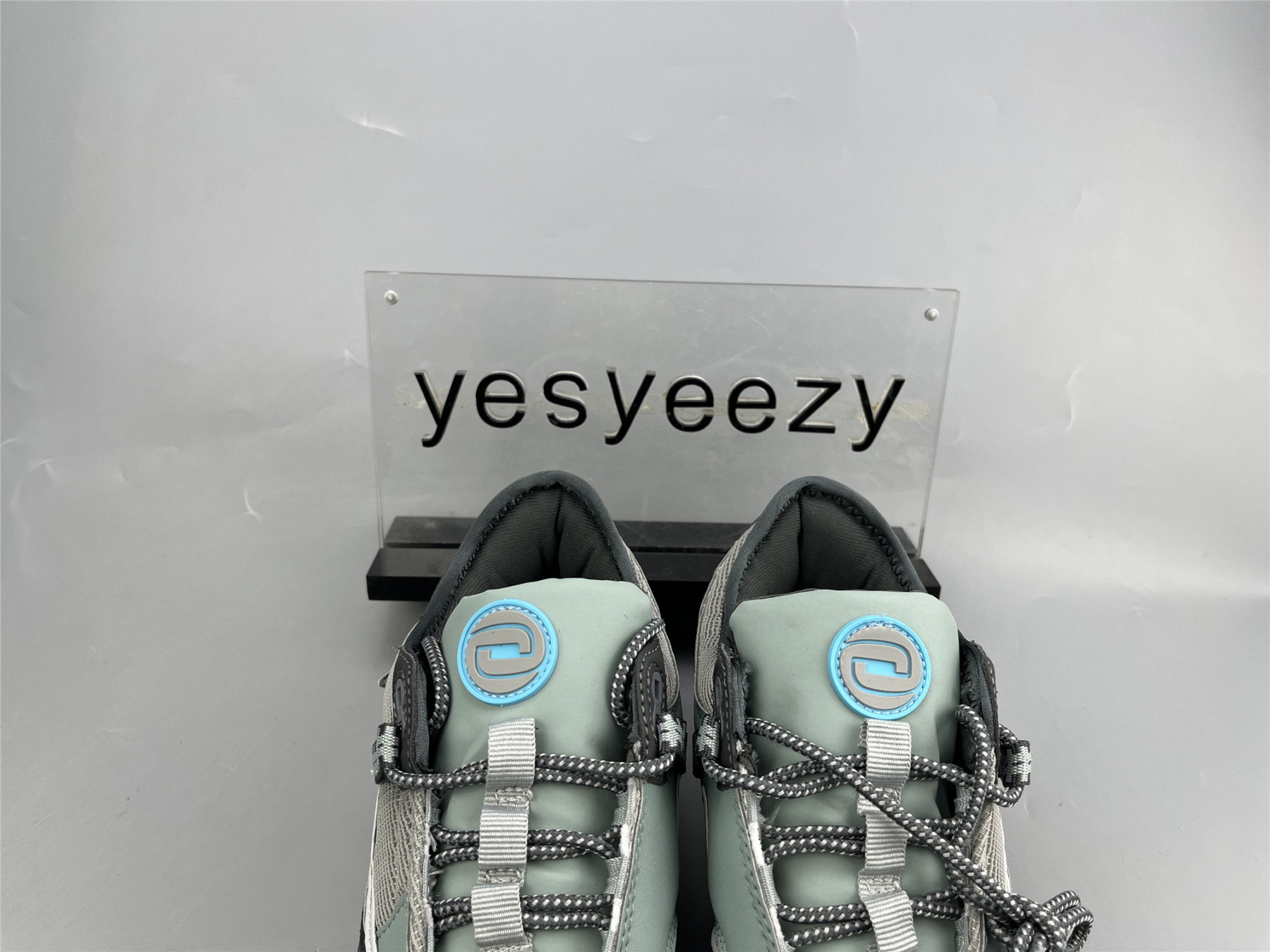 UA TRAVIS SCOTT X NIKE AIR MAX 1 CAVE STONE