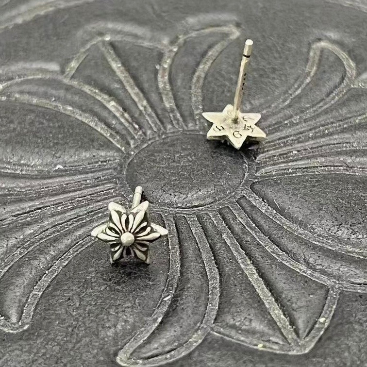 Ch*0me He**ts Star of David Earrings