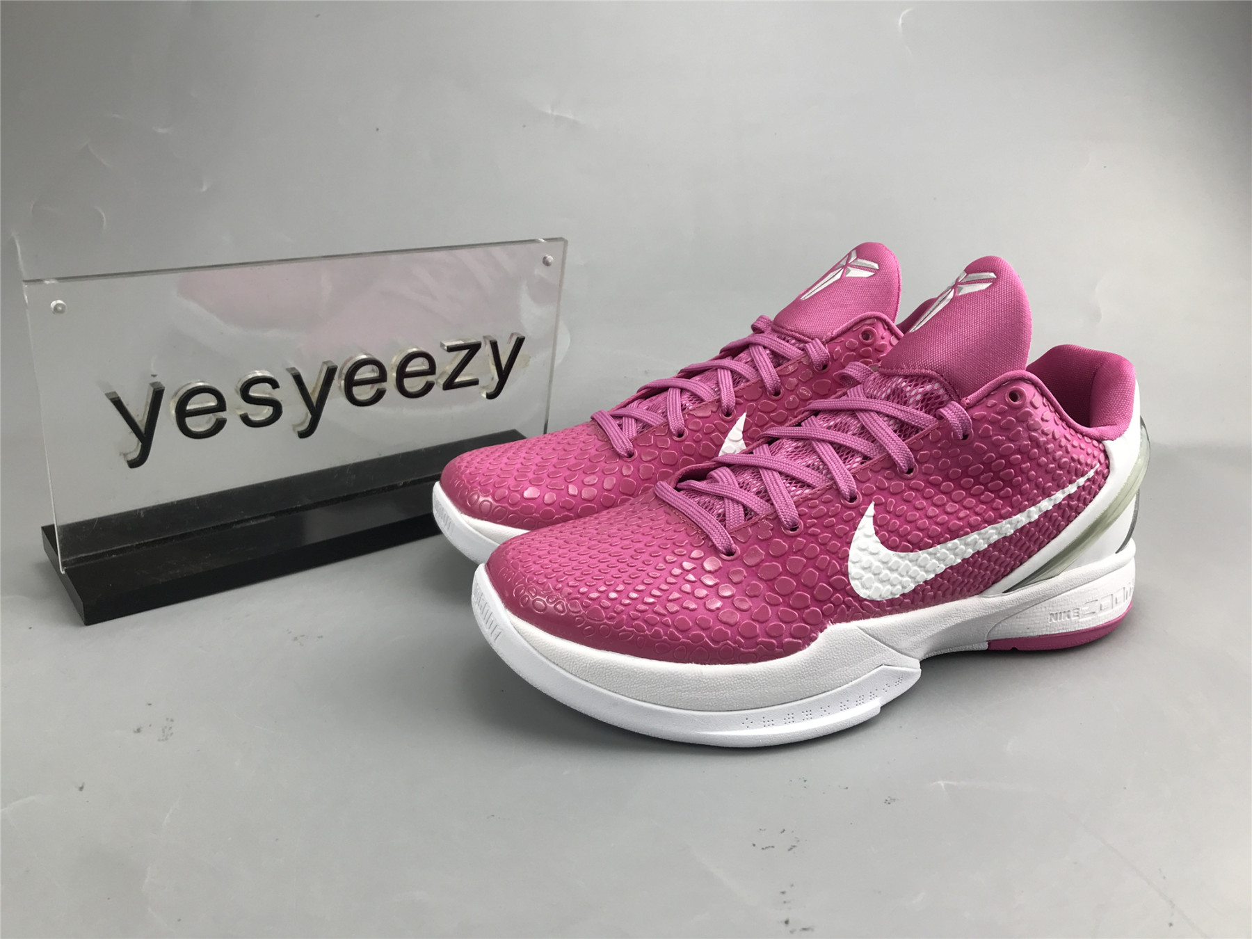 UA NIKE ZOOM KOBE 6 PROTRO 