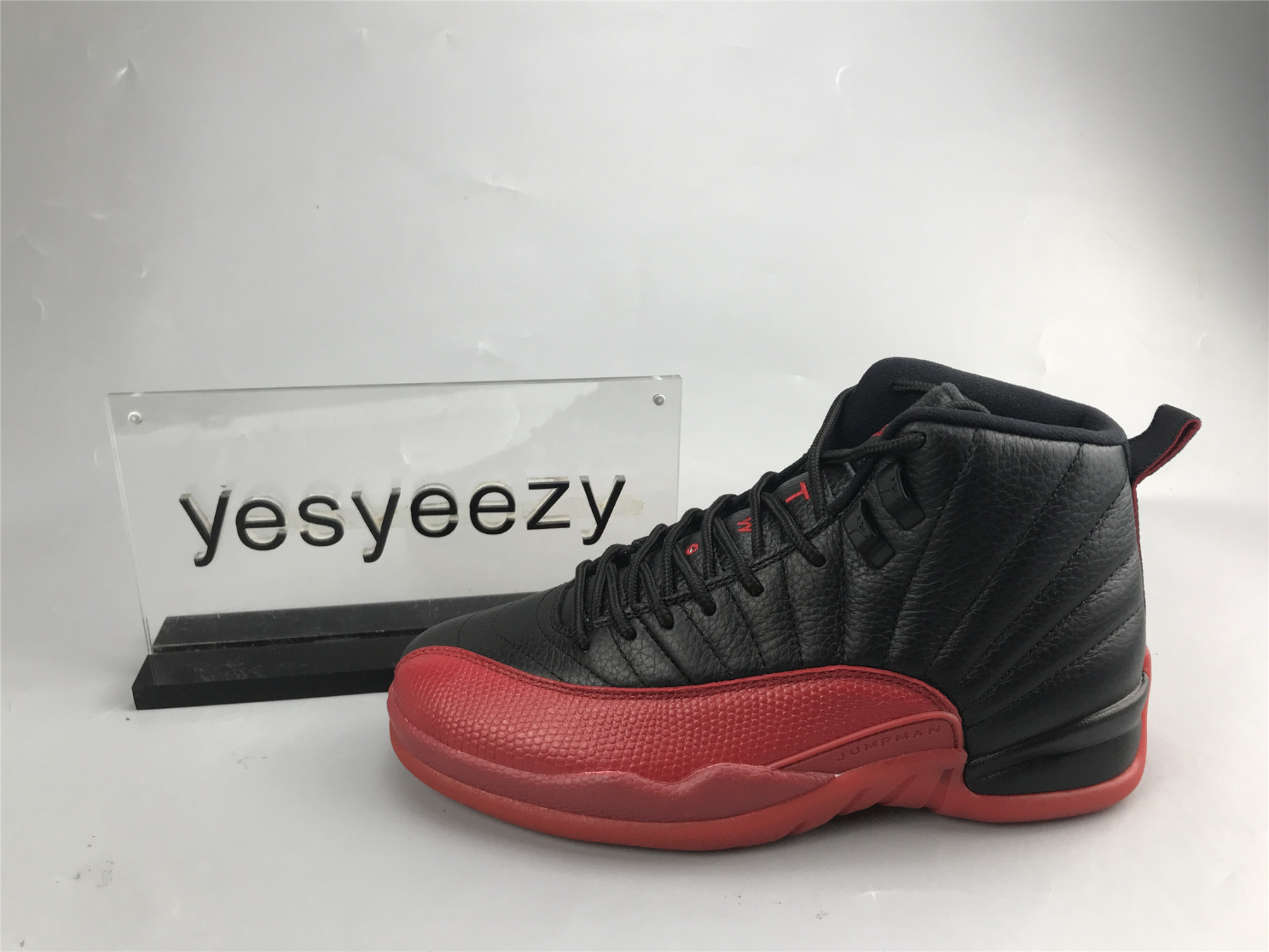 UA AIR JORDAN 12 RETRO 