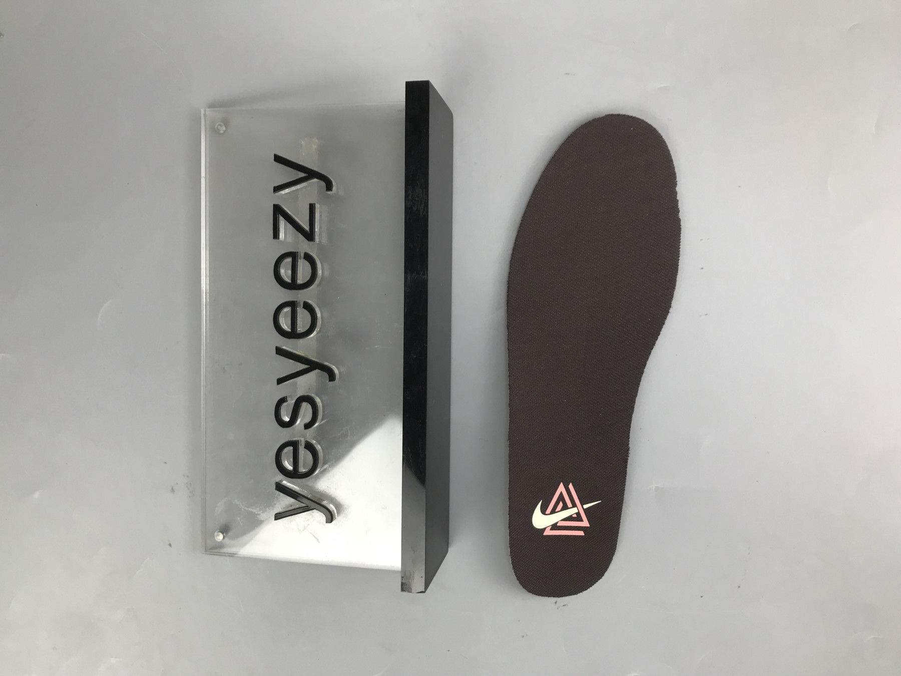 UA NIKE SOCIAL STATUS X DUNK MID 