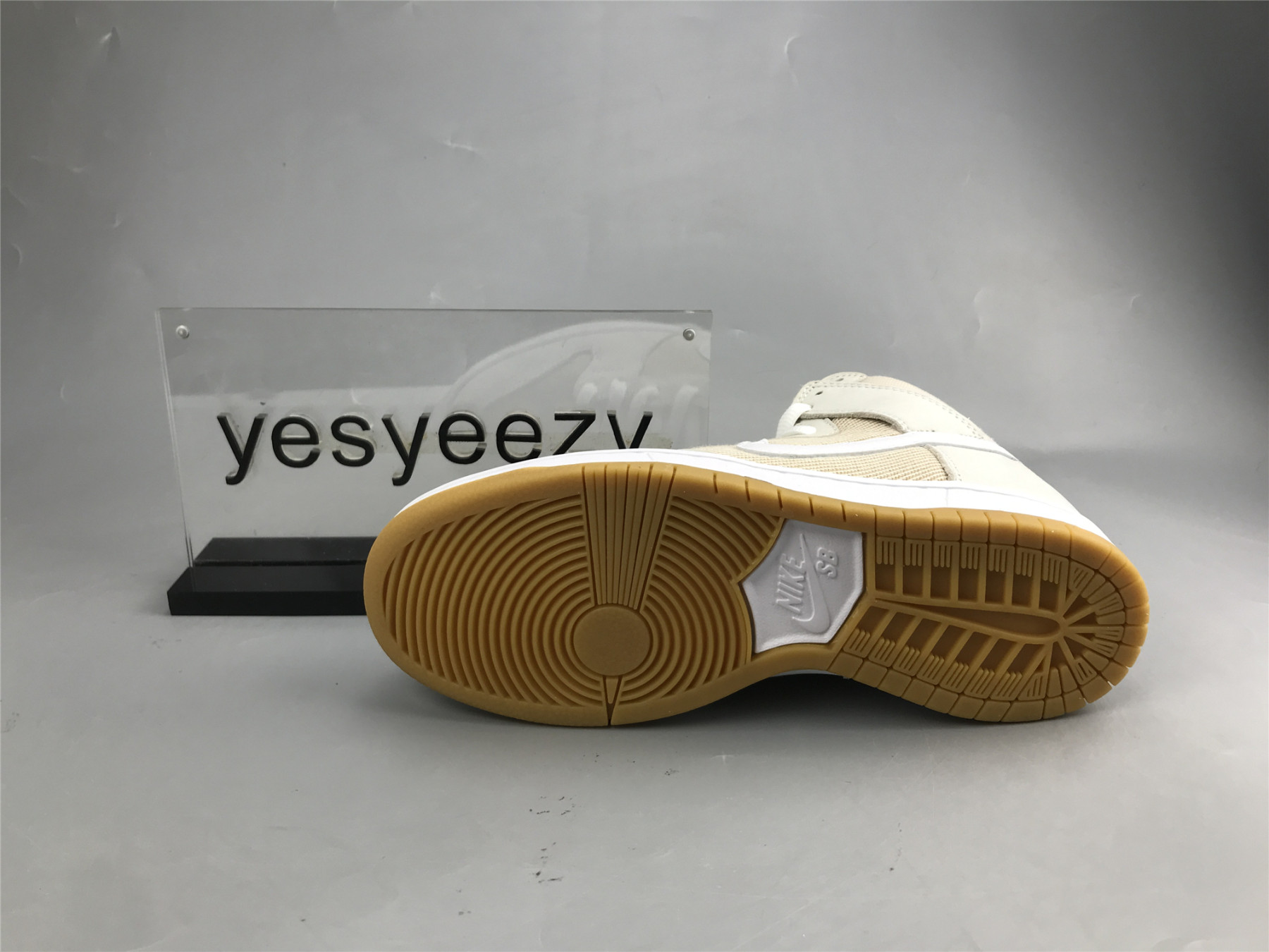 UA NIKE DUNK HIGH PRO ISO SB 