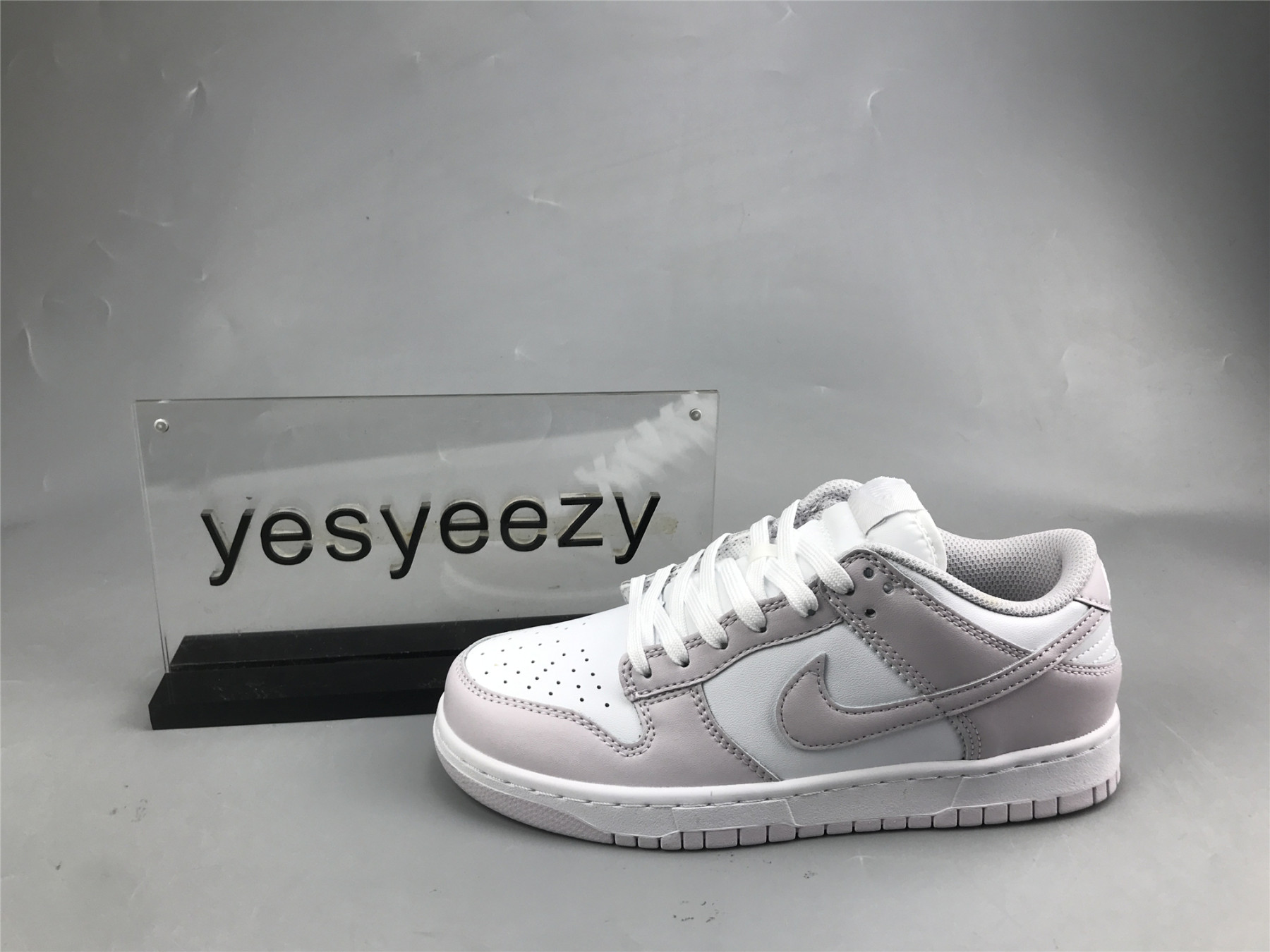 UA NIKE WMNS DUNK LOW 