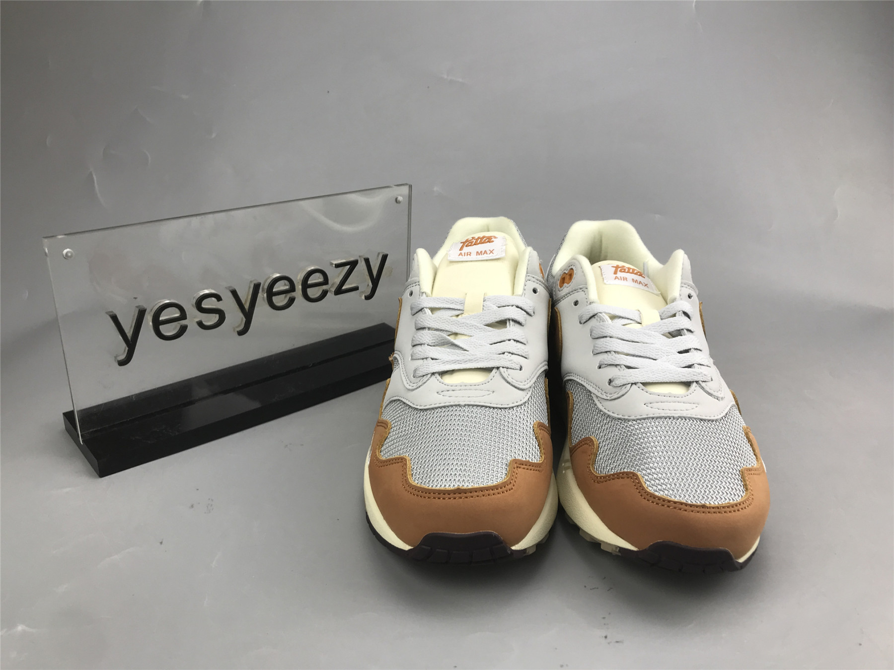 UA NIKE PATTA X AIR MAX 1 