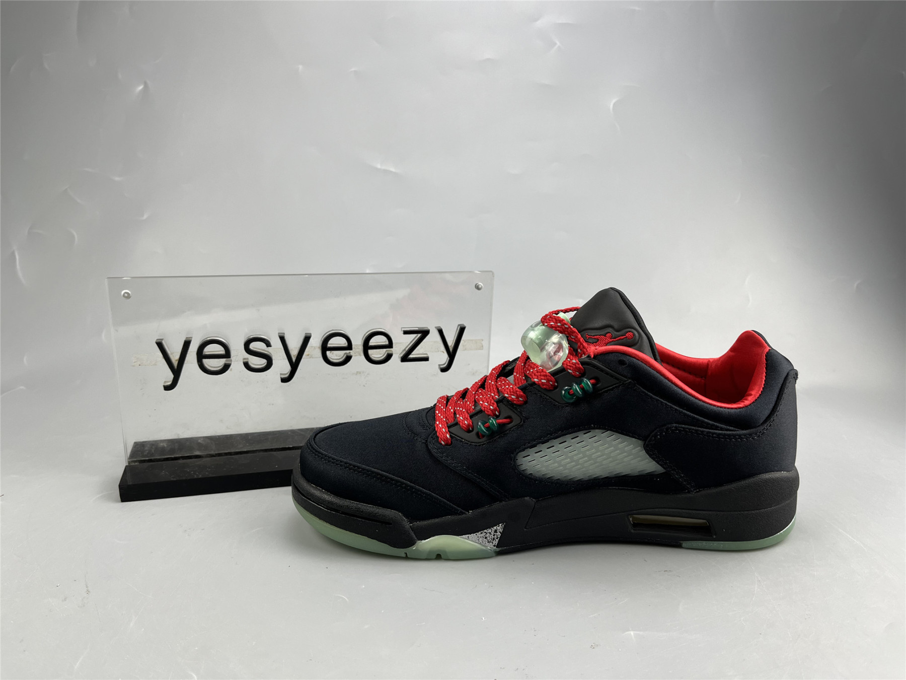 UA CLOT X AIR JORDAN 5 RETRO LOW 