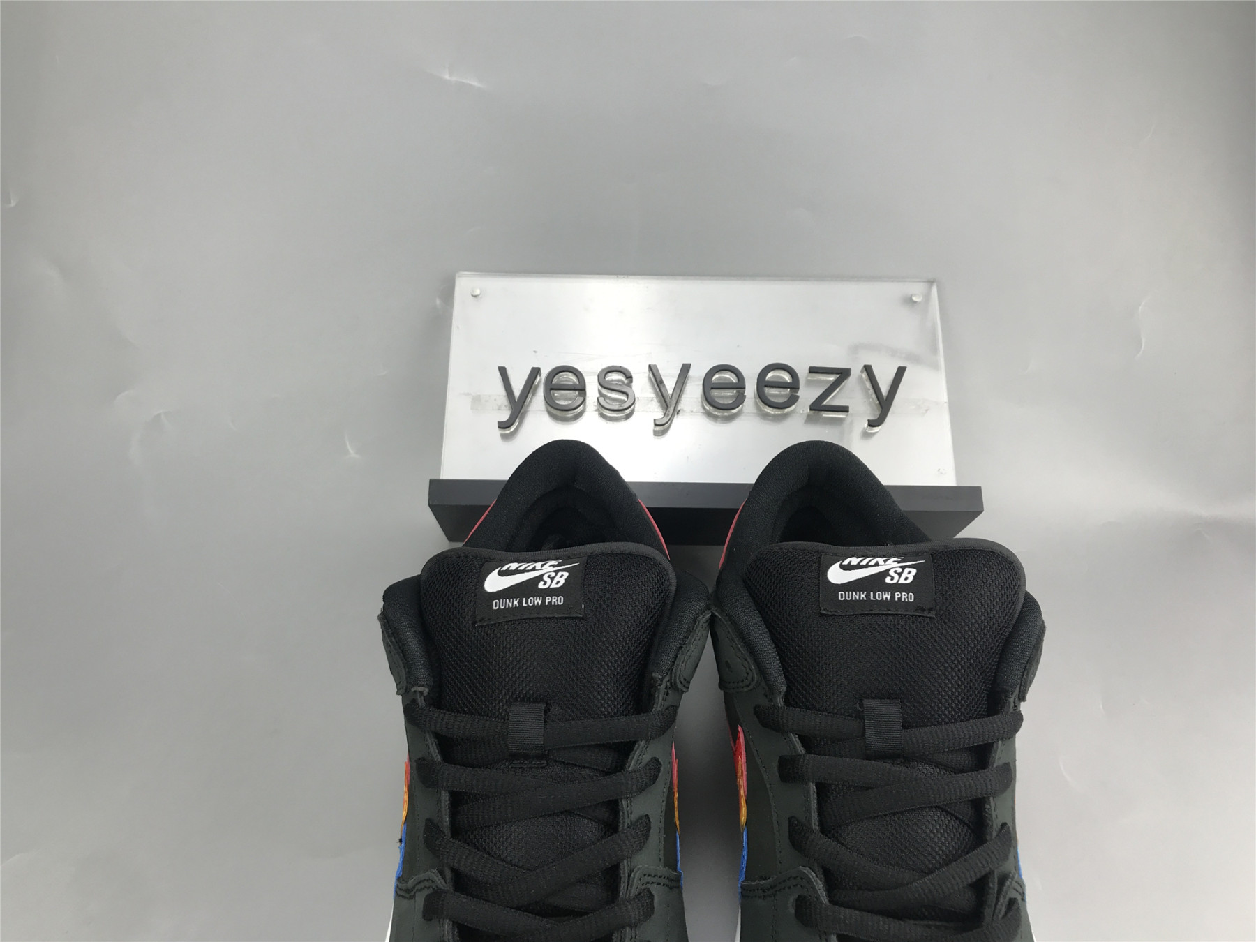 UA NIKE POLAROID X DUNK LOW SB