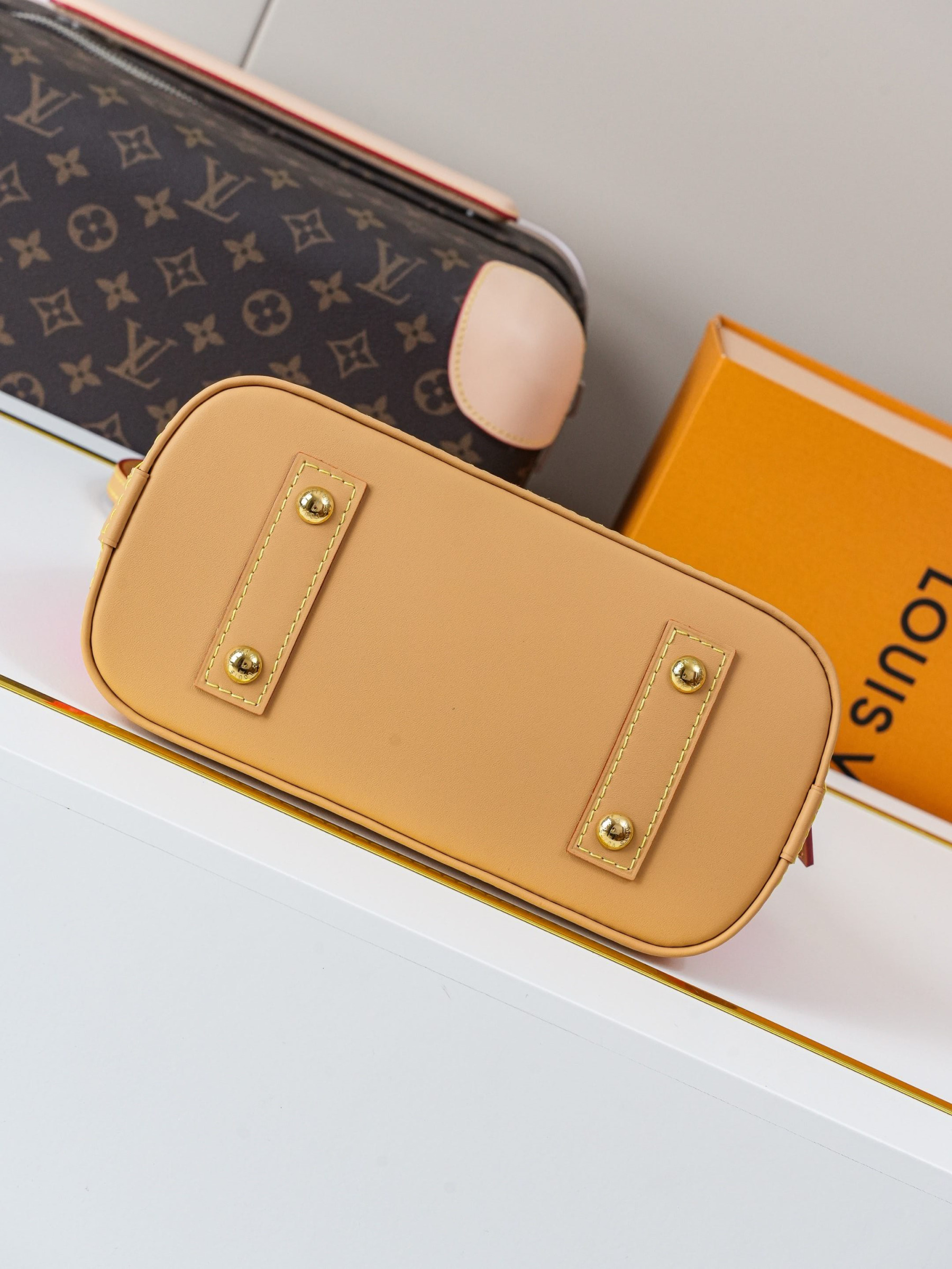 LV ALMA BB Handbag M28272 17.5x11.5x23.5cm