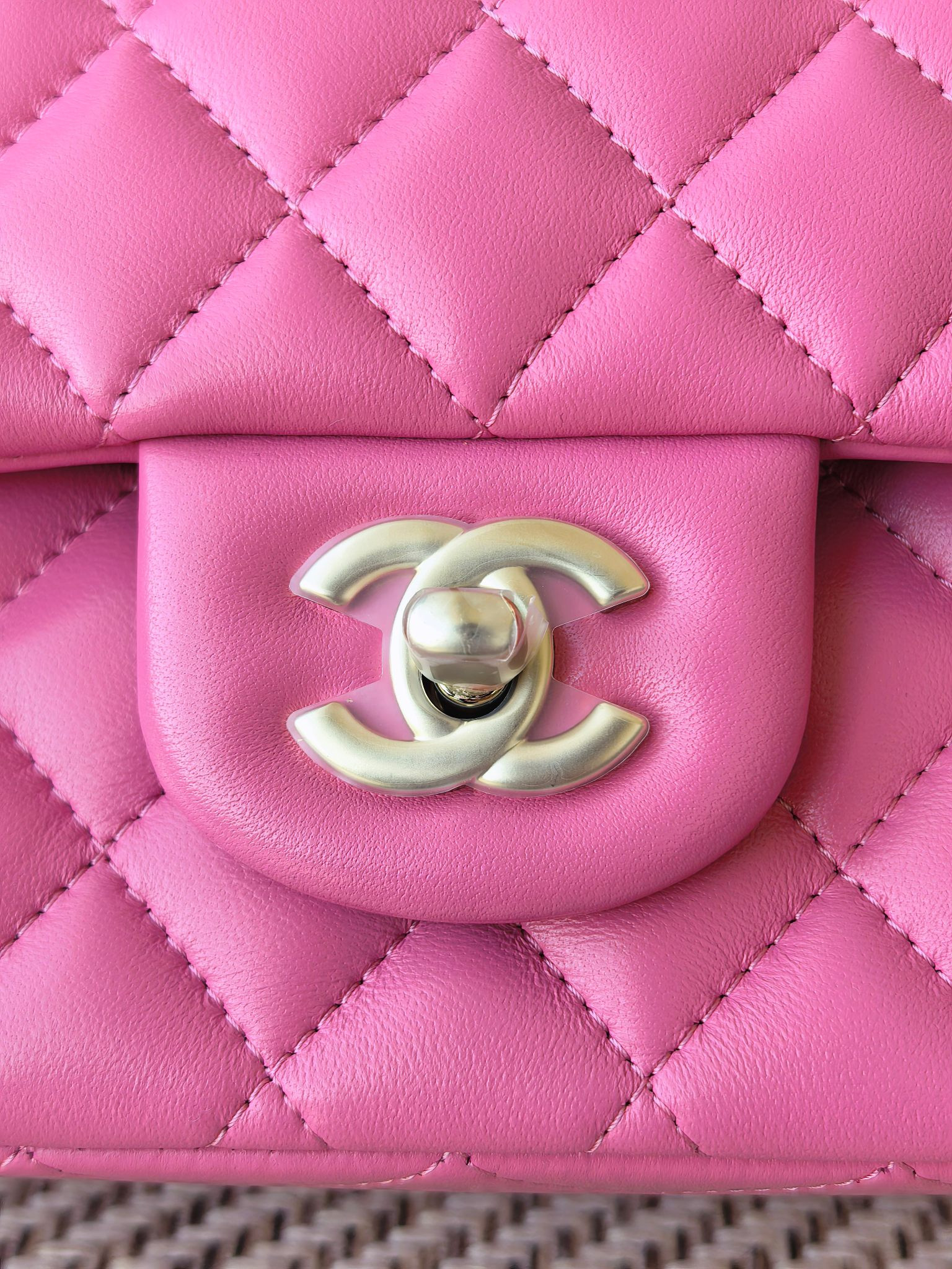 Ch**el classic flap bag rose with light gold hardware 15.5x25.5x6.5cm