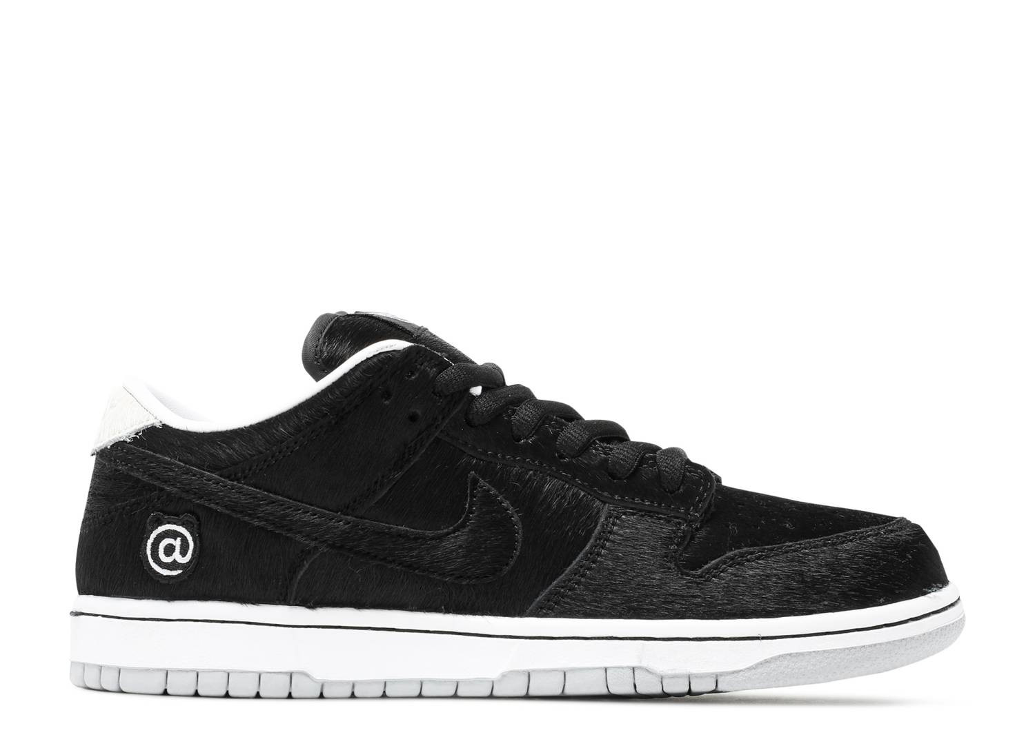 UA NIKE MEDICOM TOY X DUNK LOW SB 'BE@RBRICK'