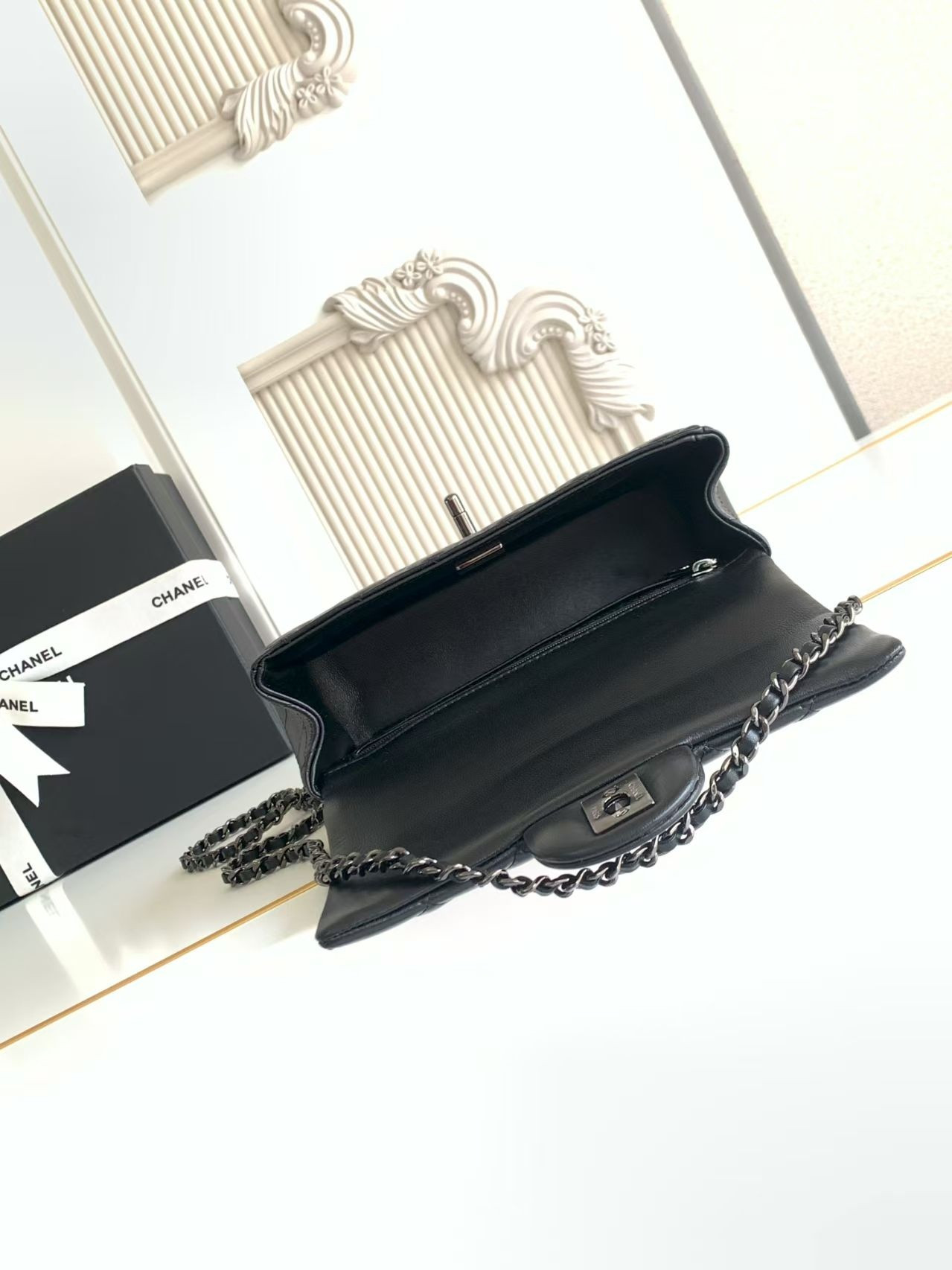 Ch**el Mini CF handle 20x12x6cm