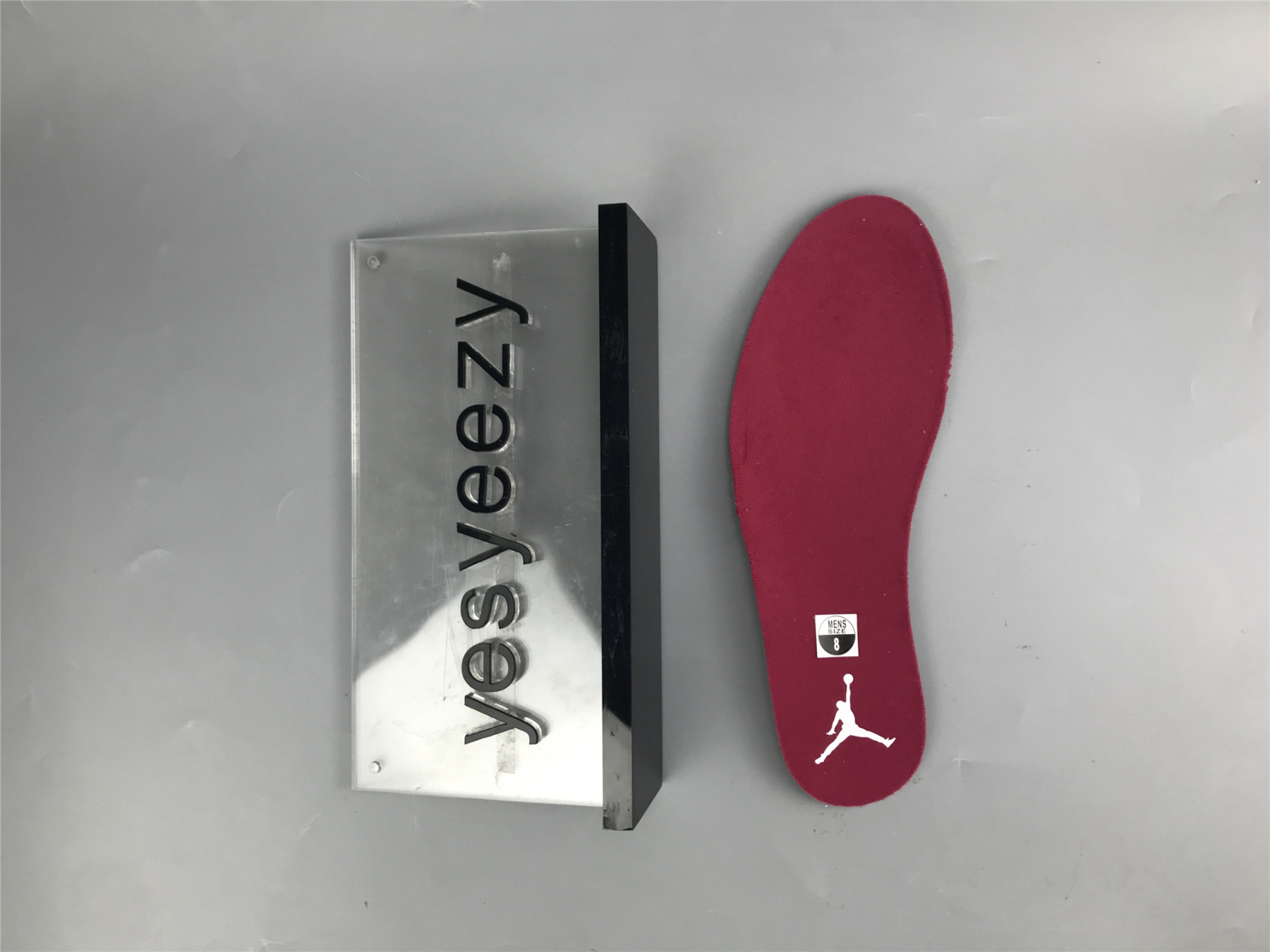 UA AIR JORDAN 3 RETRO 