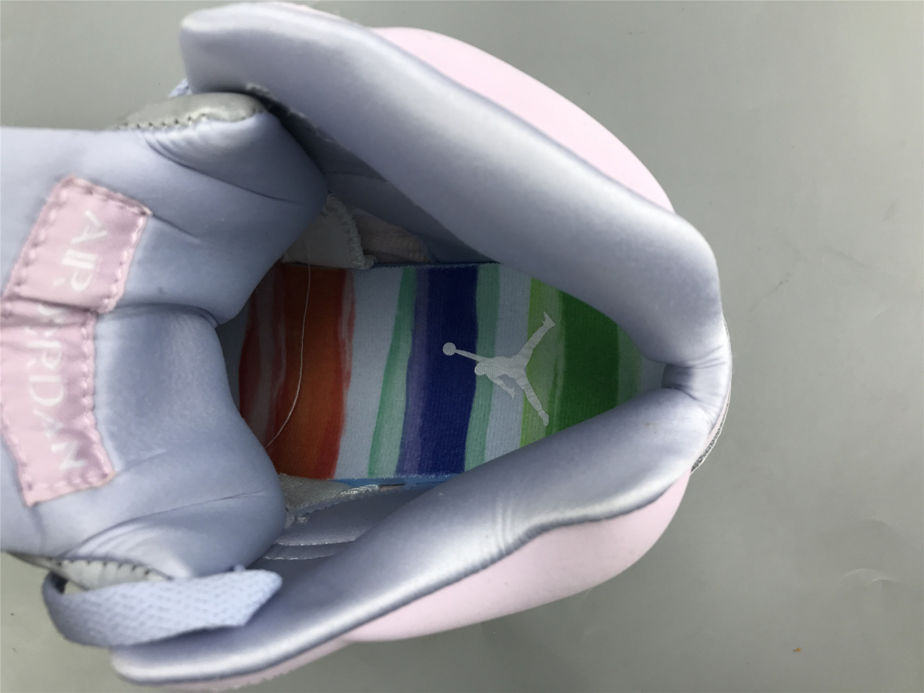 UA WMNS AIR JORDAN 5 RETRO 