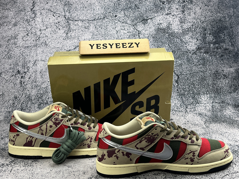 UA NIKE DUNK LOW PRO SB 