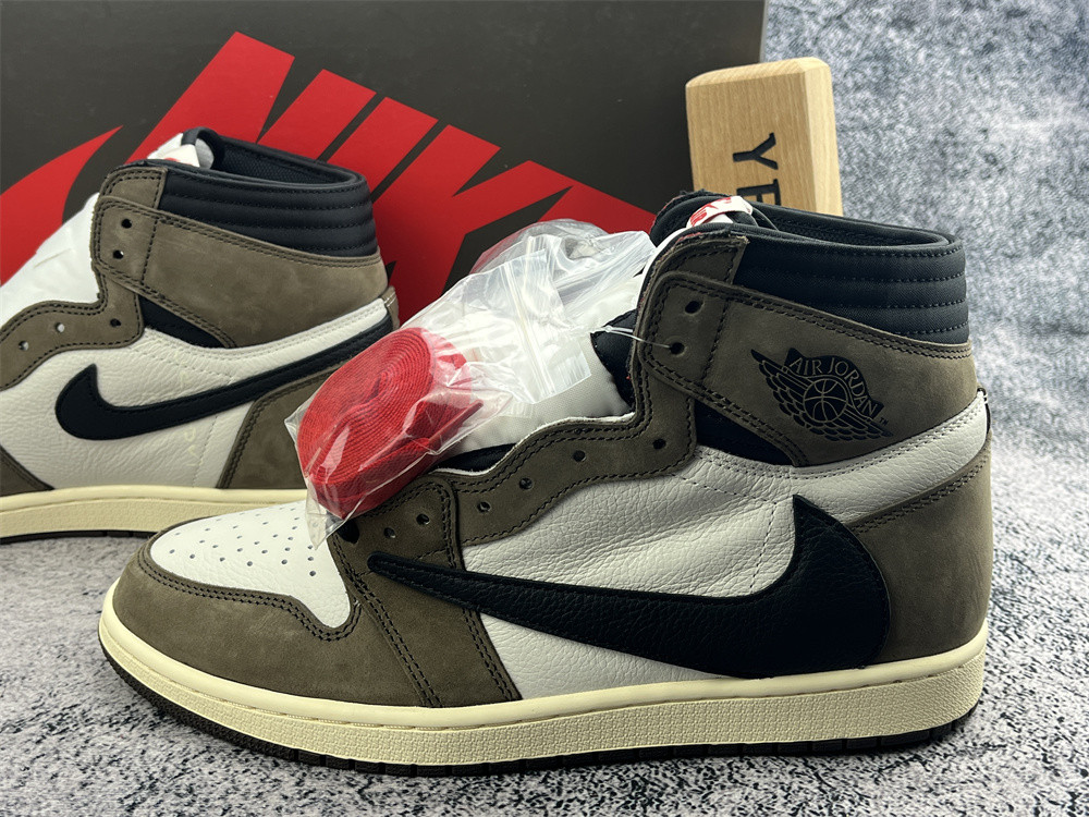 UA TRAVIS SCOTT X AIR JORDAN 1 RETRO HIGH OG 
