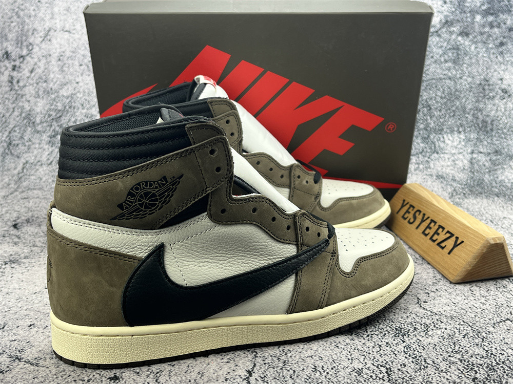 UA TRAVIS SCOTT X AIR JORDAN 1 RETRO HIGH OG 