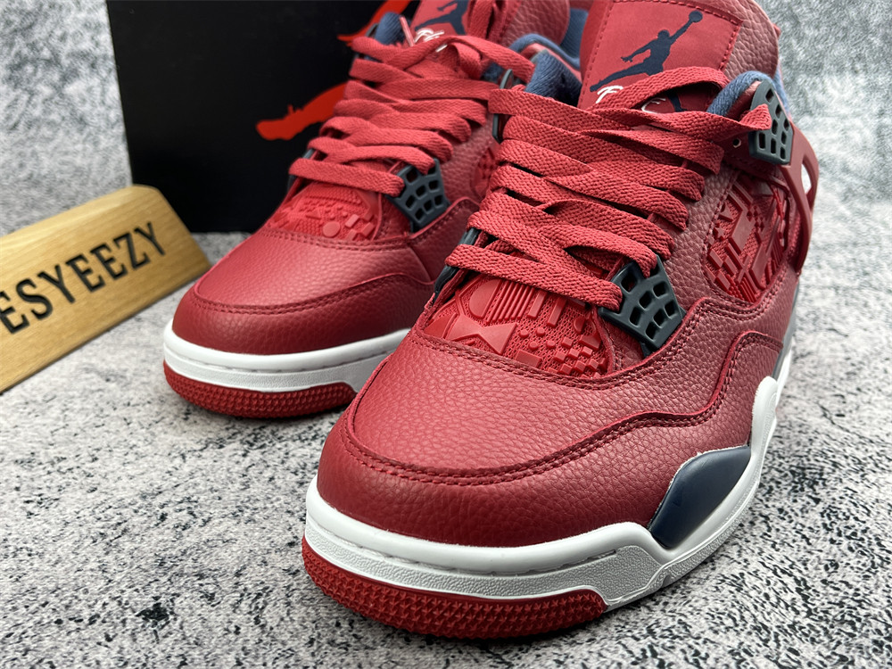 UA AIR JORDAN 4 RETRO 