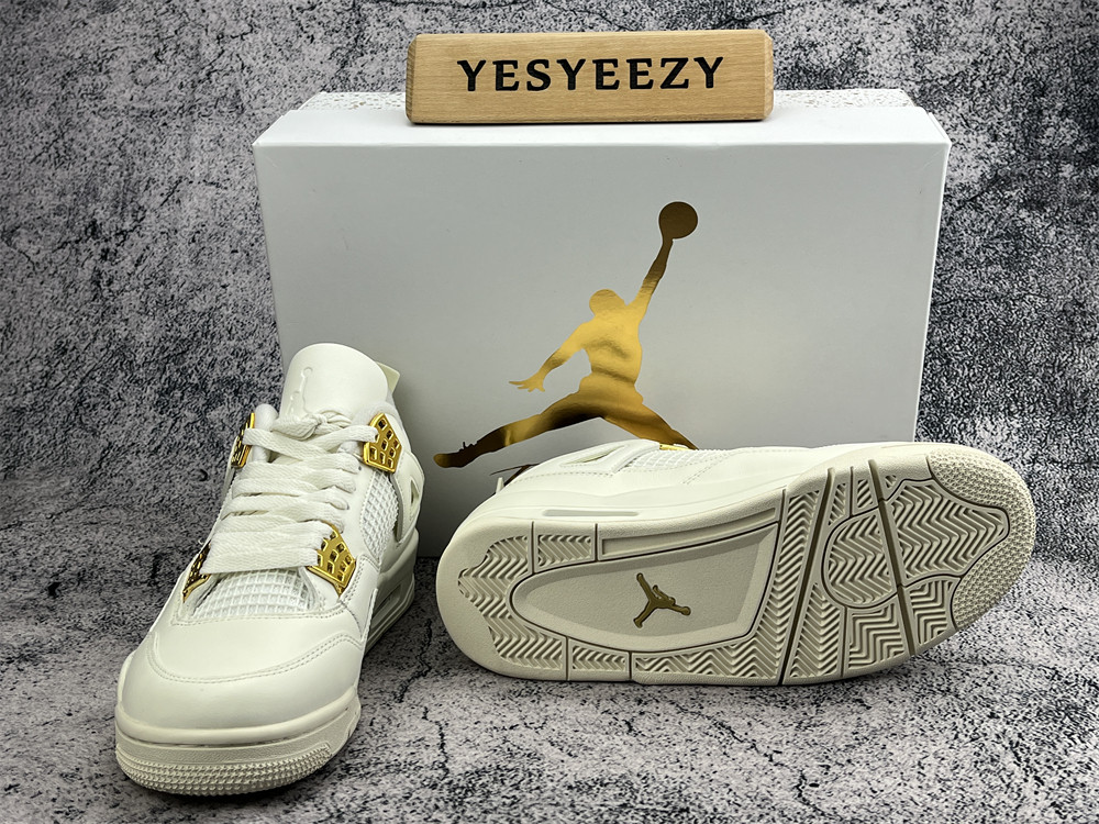 UA WMNS AIR JORDAN 4 RETRO 