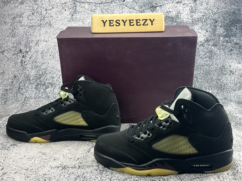 UA A MA MANIÉRE X AIR JORDAN 5 RETRO 