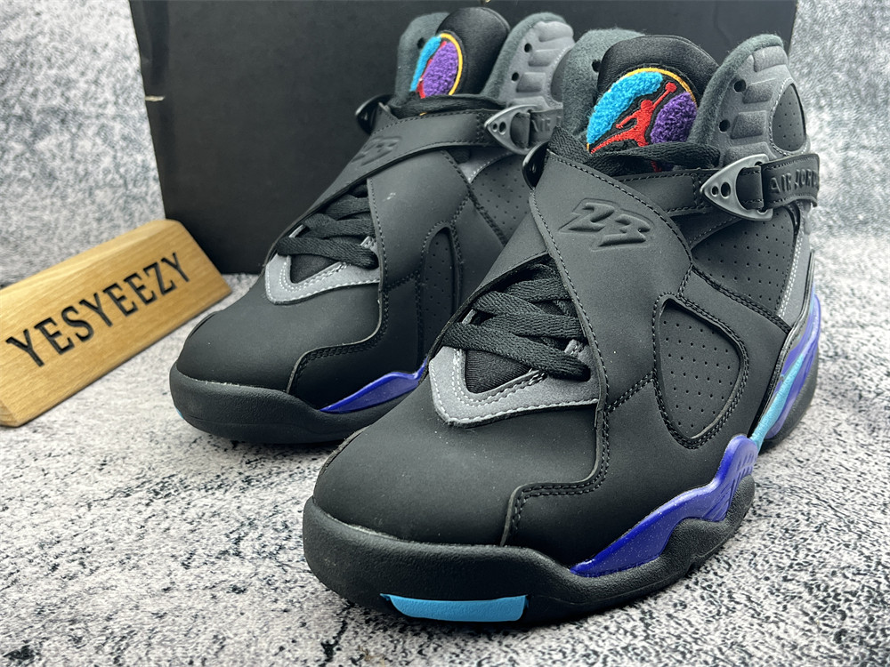 UA AIR JORDAN 8 RETRO 