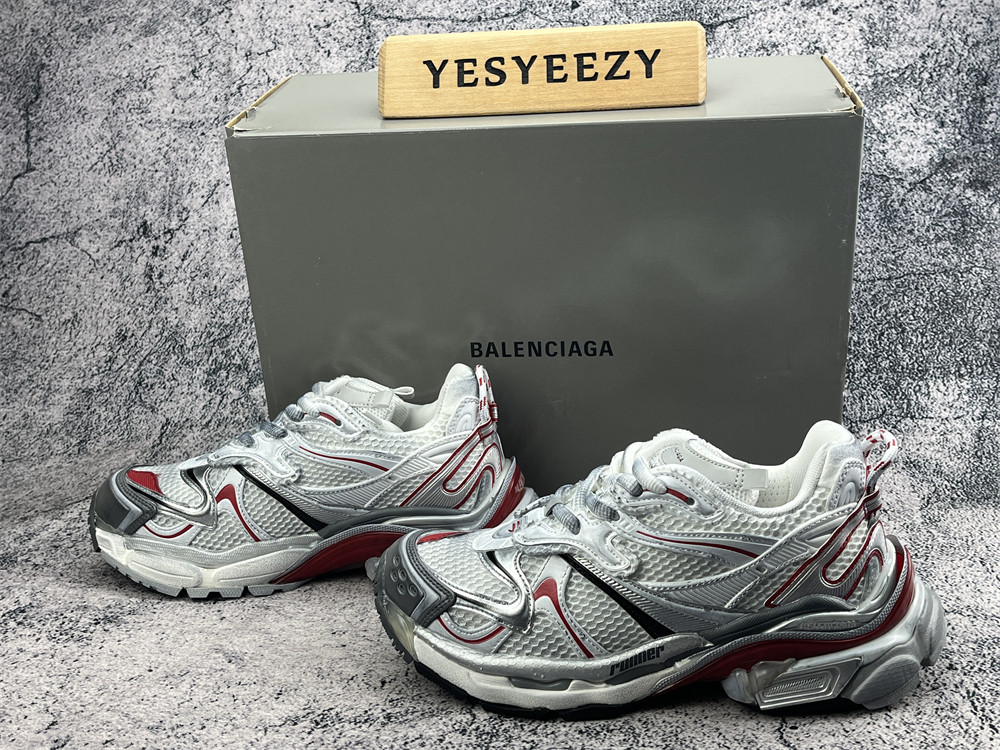 UA RUNNER GREY WHITE RED