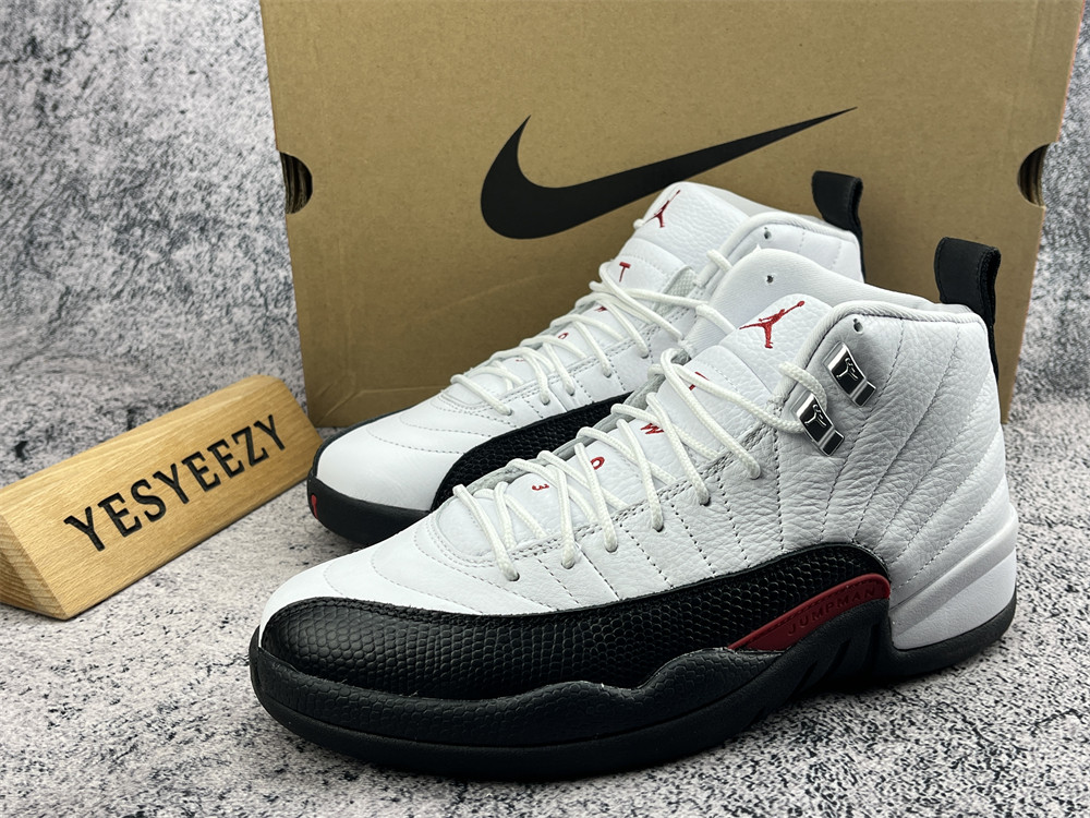 UA AIR JORDAN 12 RETRO 