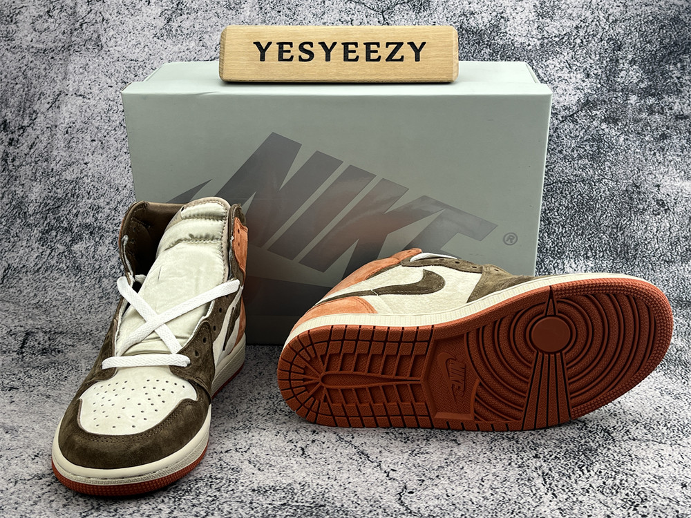 UA WMNS AIR JORDAN 1 RETRO HIGH OG 