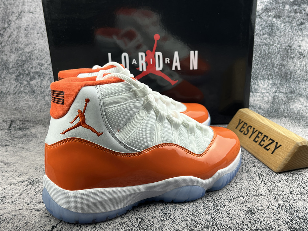 UA AIR JORDAN 11 RETRO ORANGE