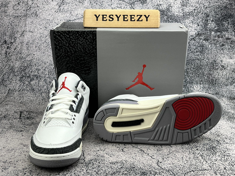 UA AIR JORDAN 3 RETRO 