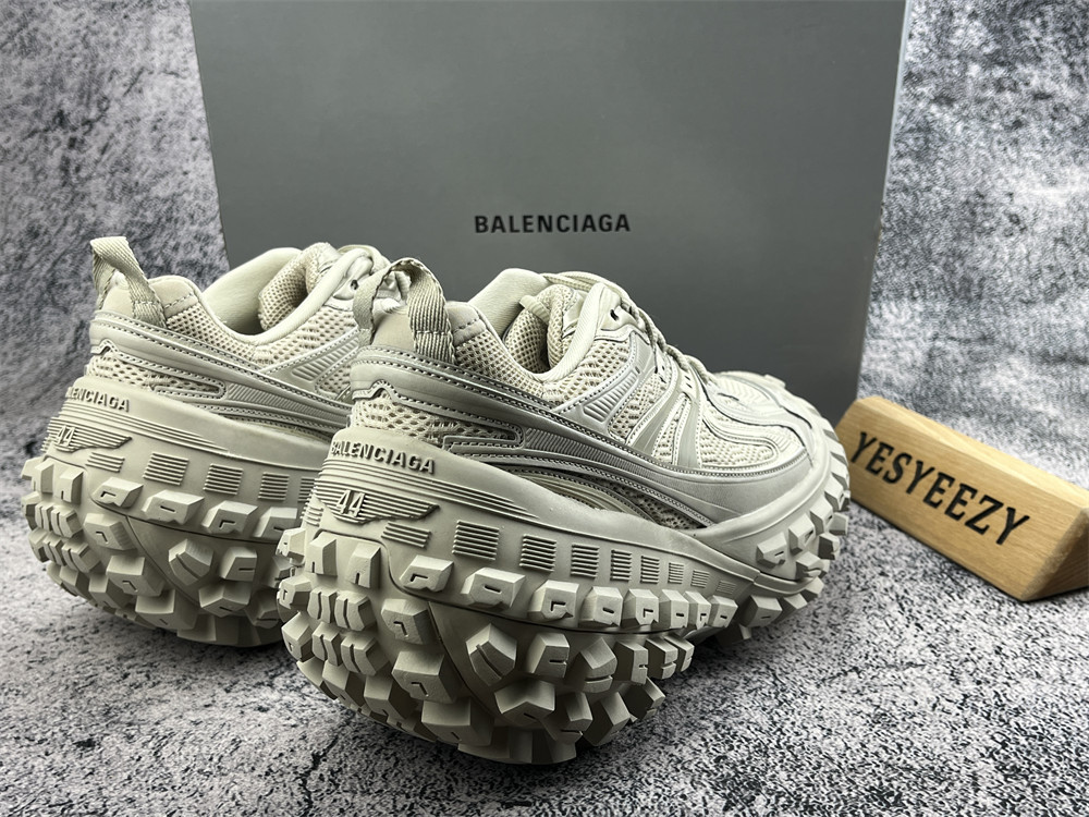UA Balenciaga Defender Beige