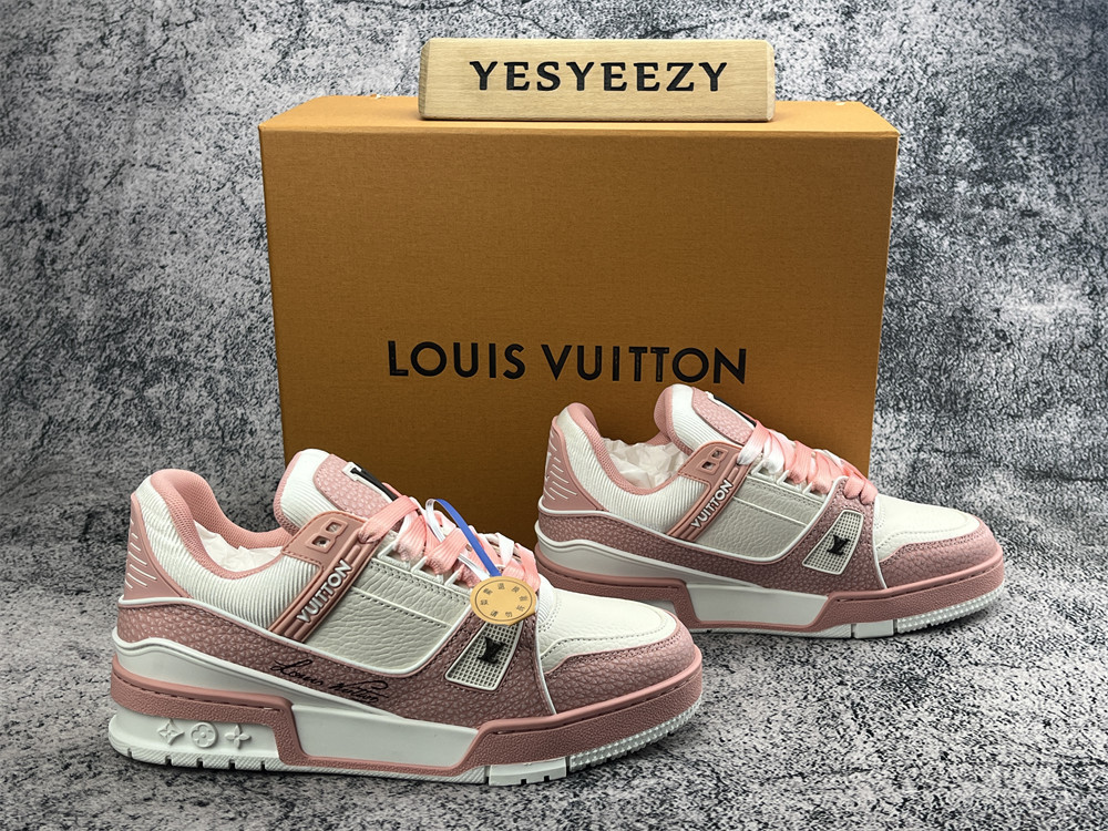 UA LV Trainer Sneaker