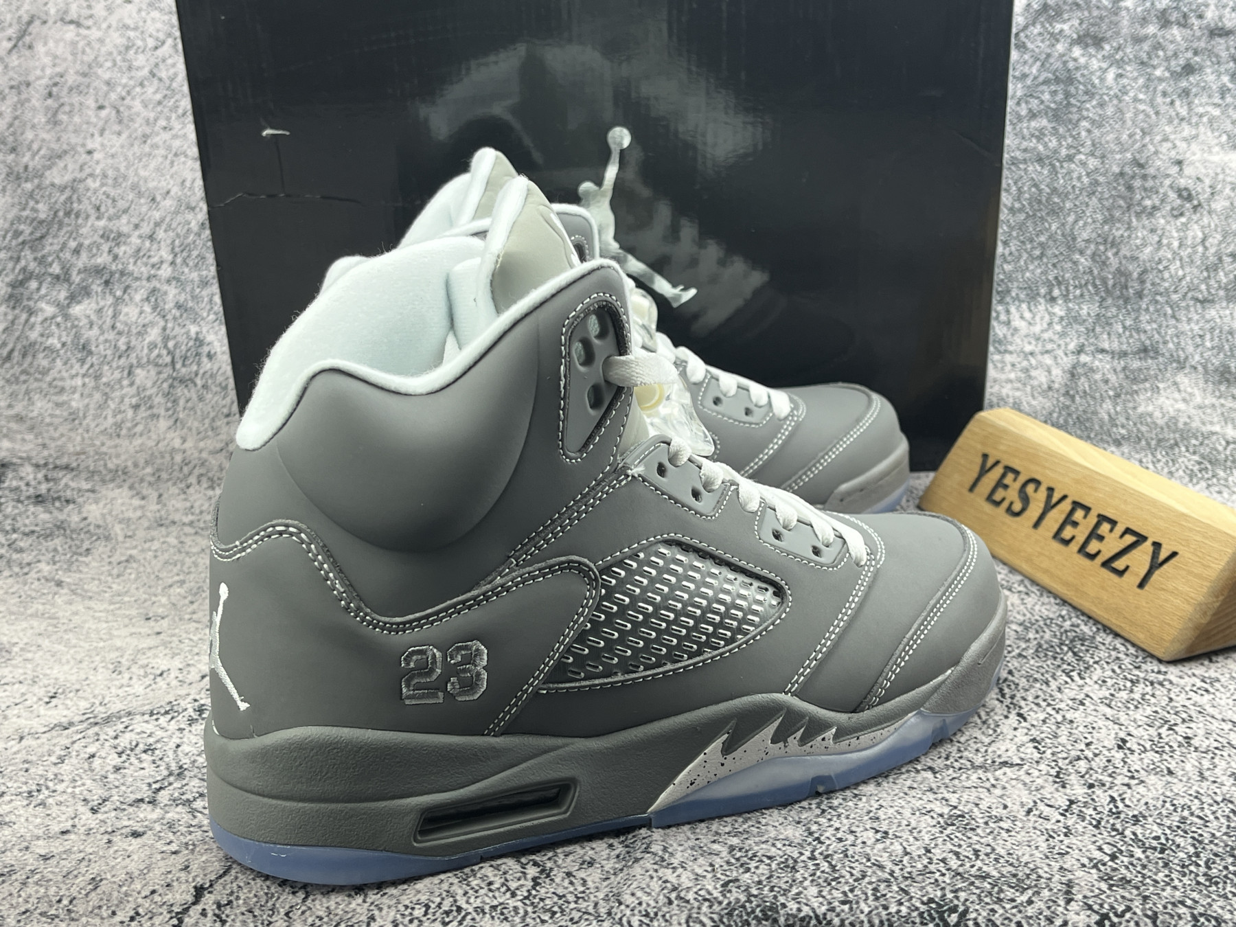UA Jordan 5 Retro
