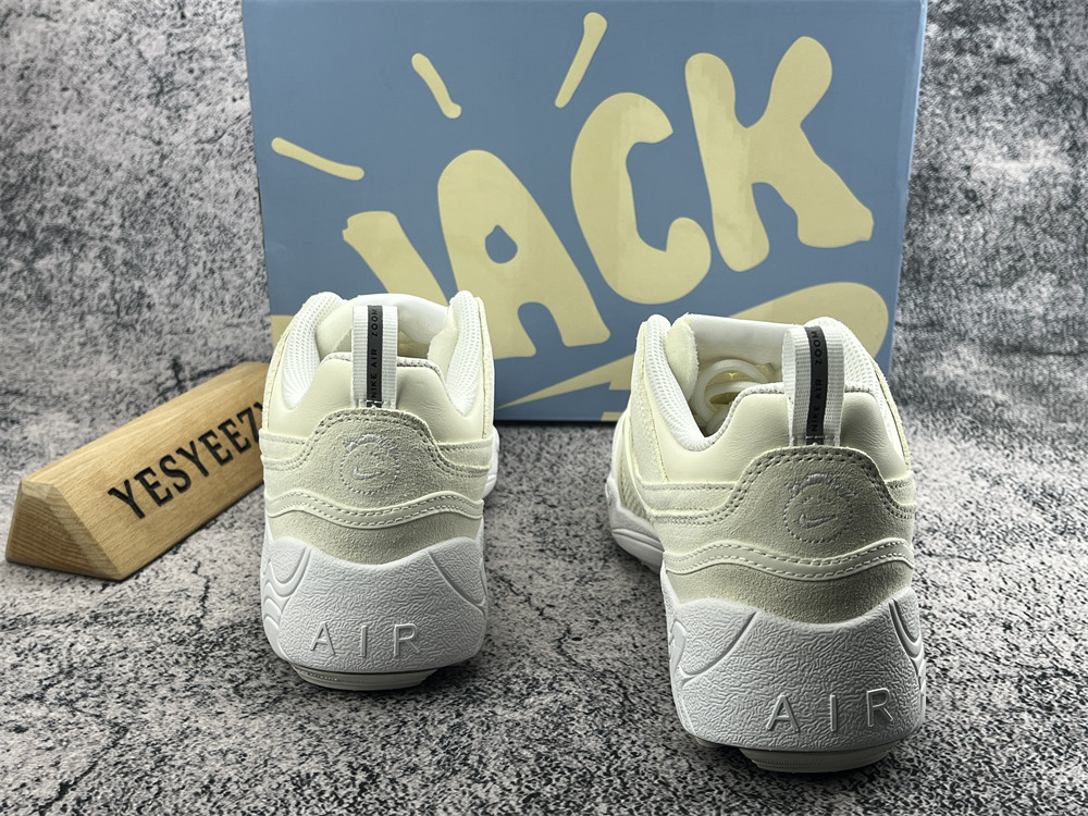 UA Nike Zoom Field Jaxx SP