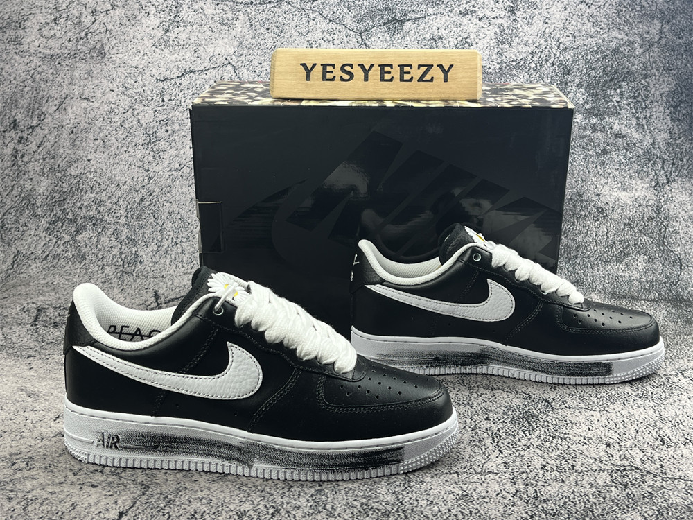 UA Nike Air Force 1 Low