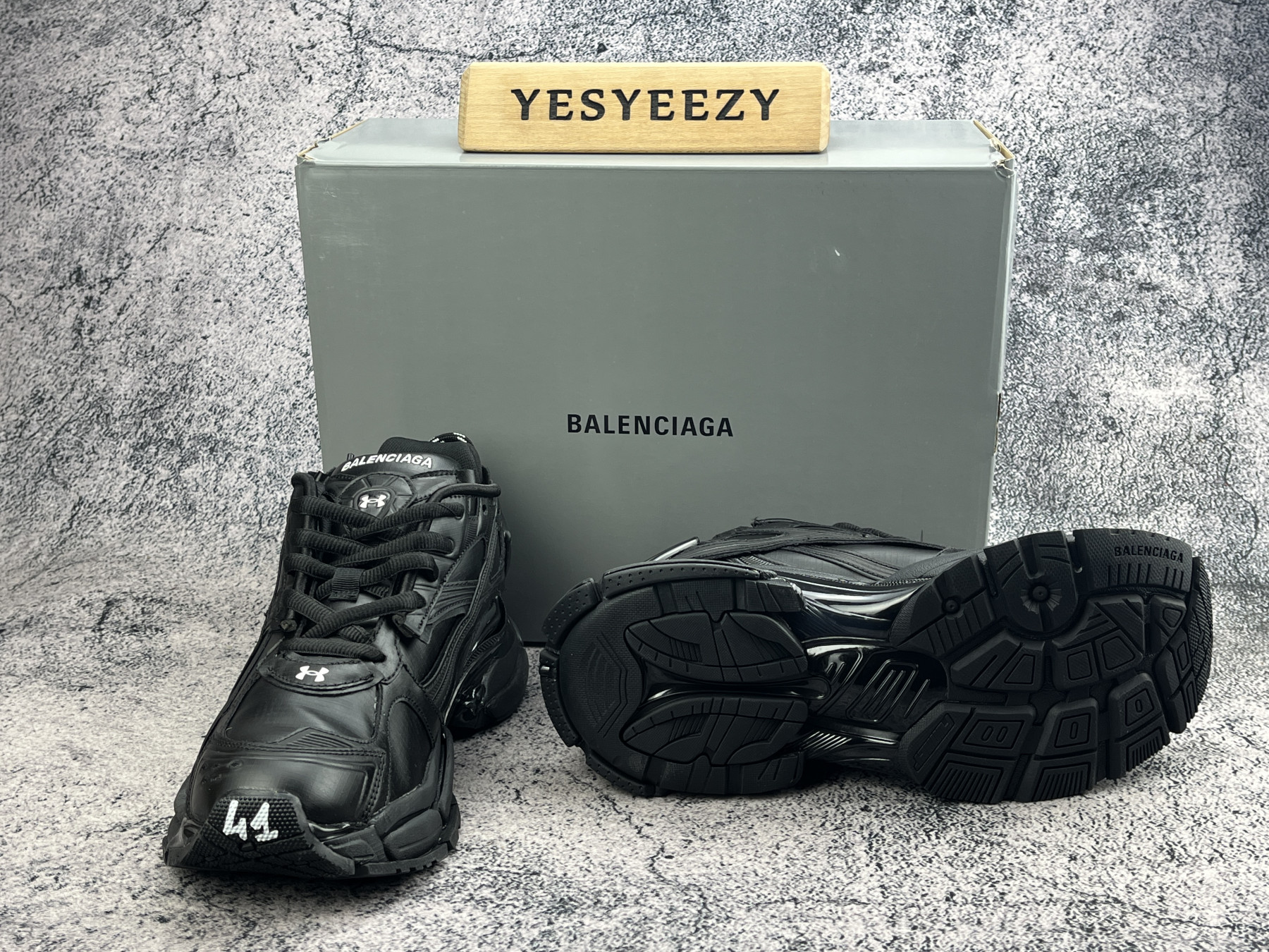 UA Balenciaga Runner Sneaker