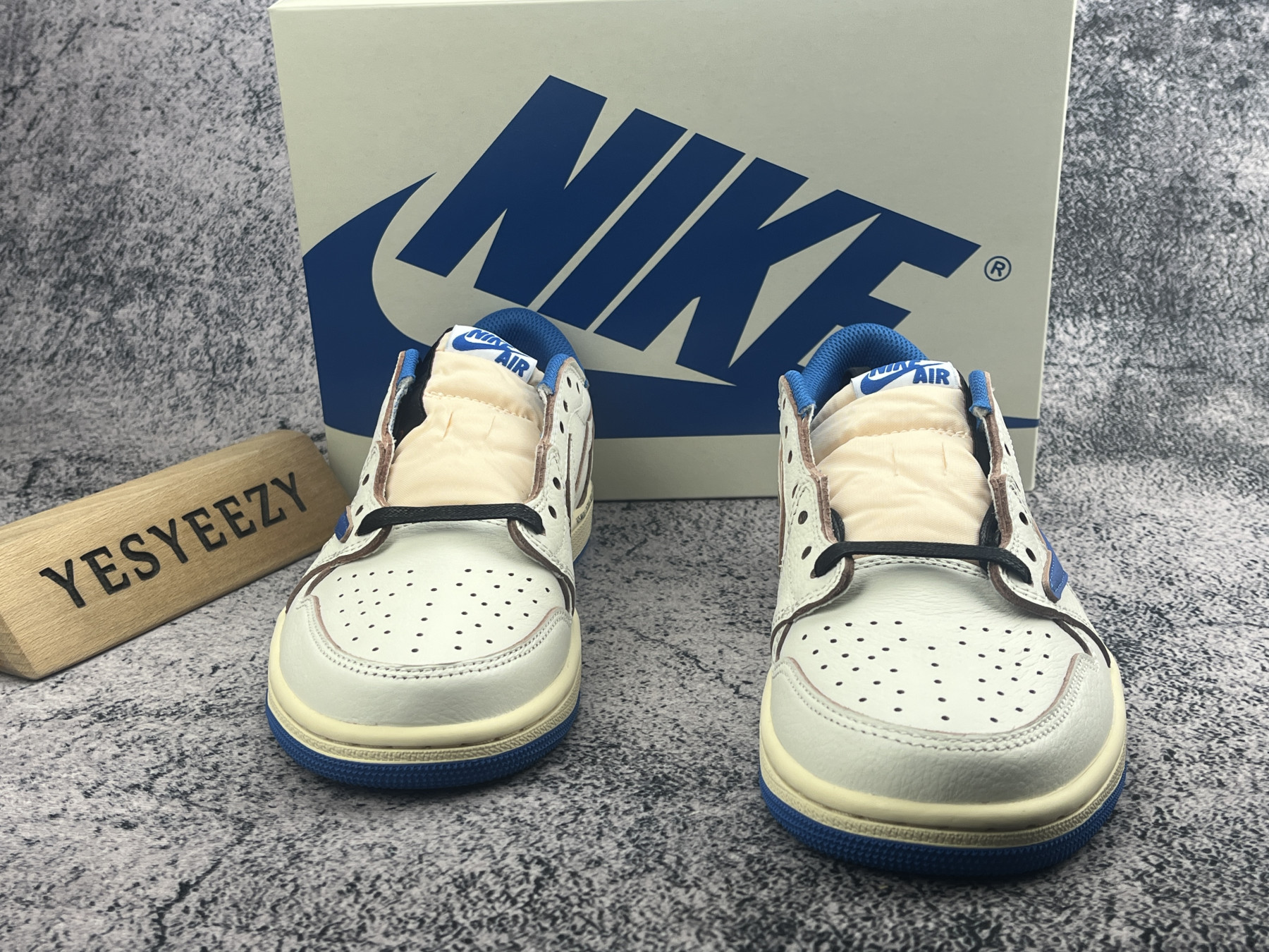 UA Air Jordan 1 Retro Low OG SP Fragment x Travis Scott Sail Military Blue