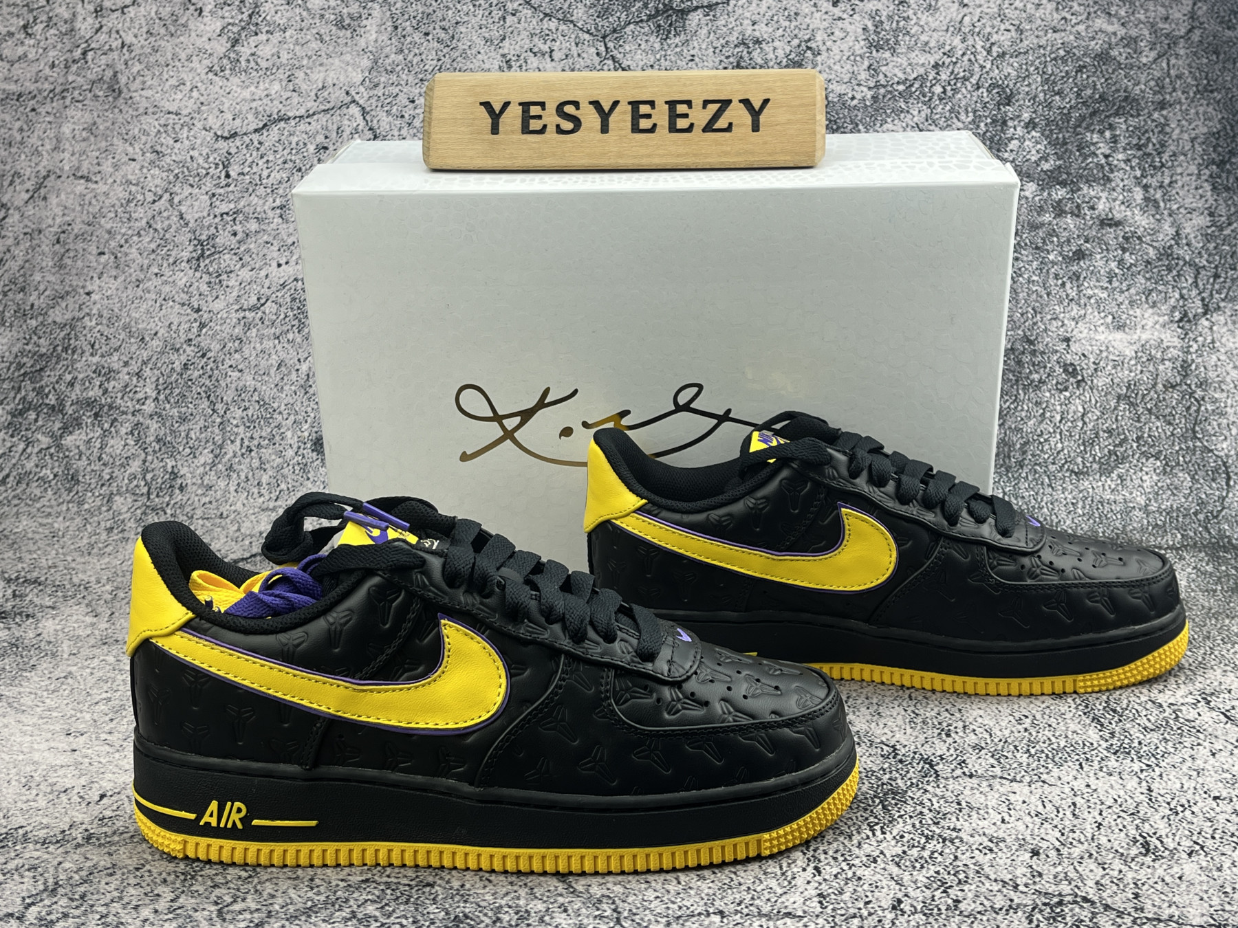 UA Nike Air Force 1 Low