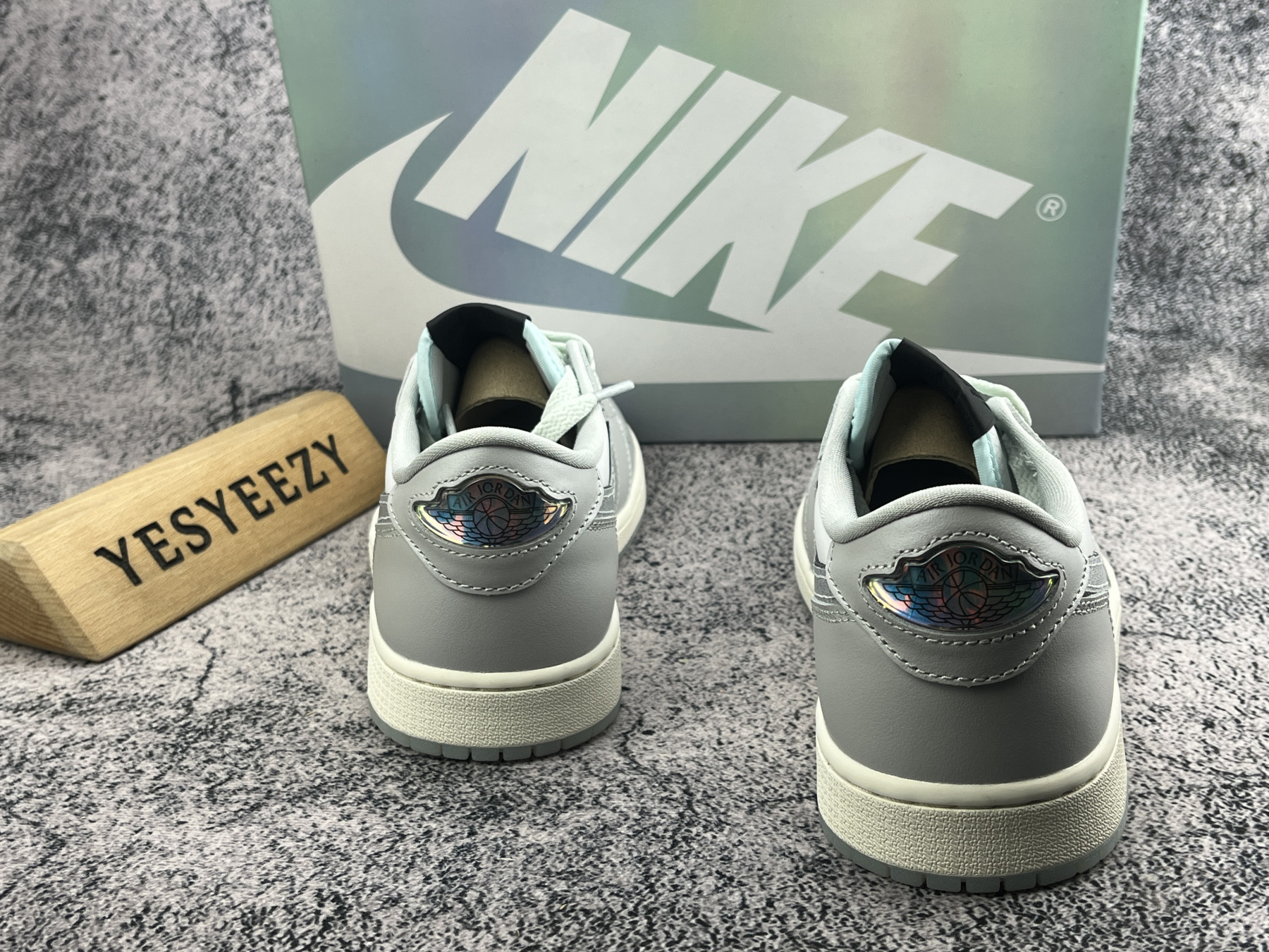 UA Jordan 1 Retro Low OG