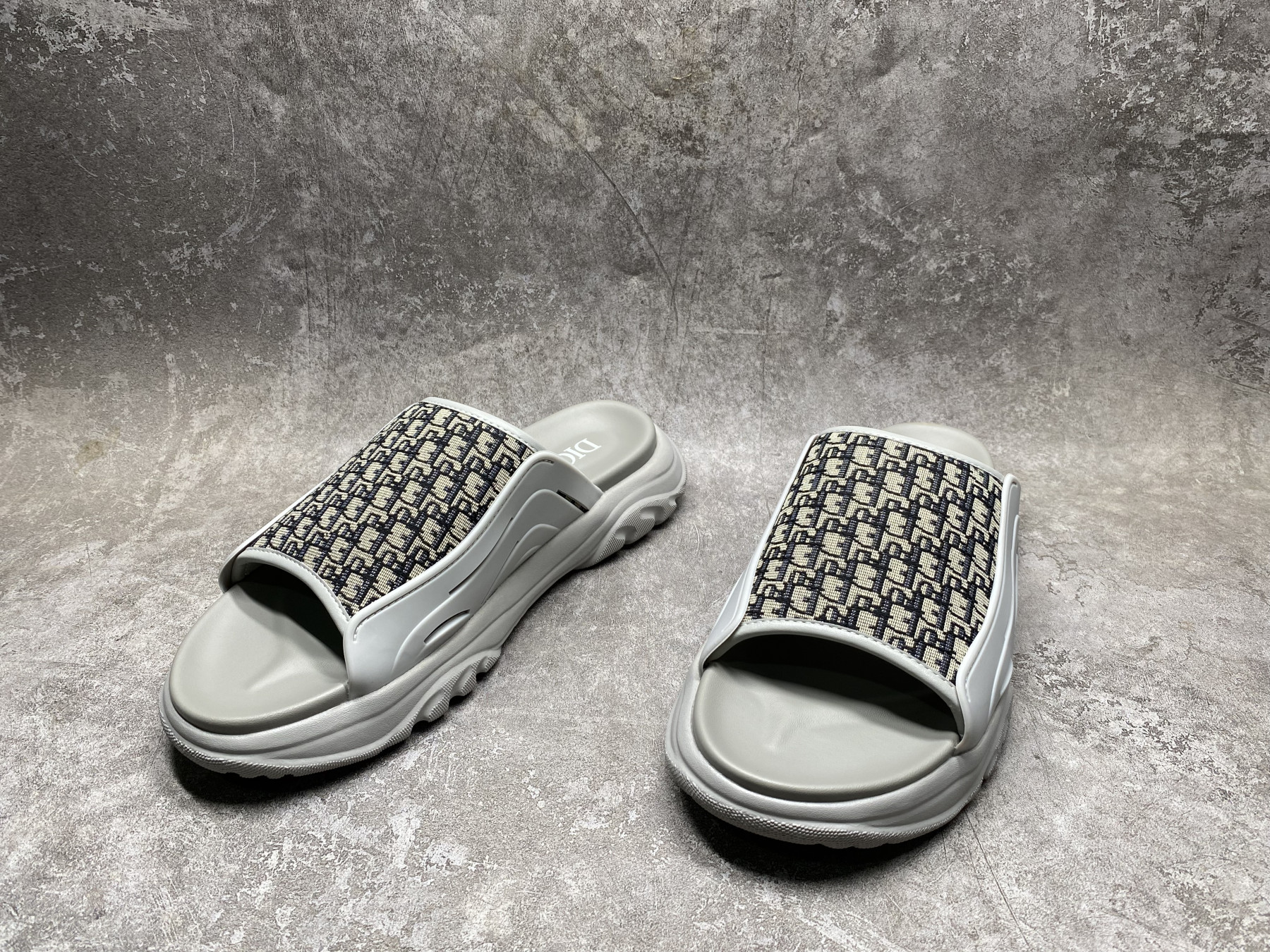 UA D10r Sandal