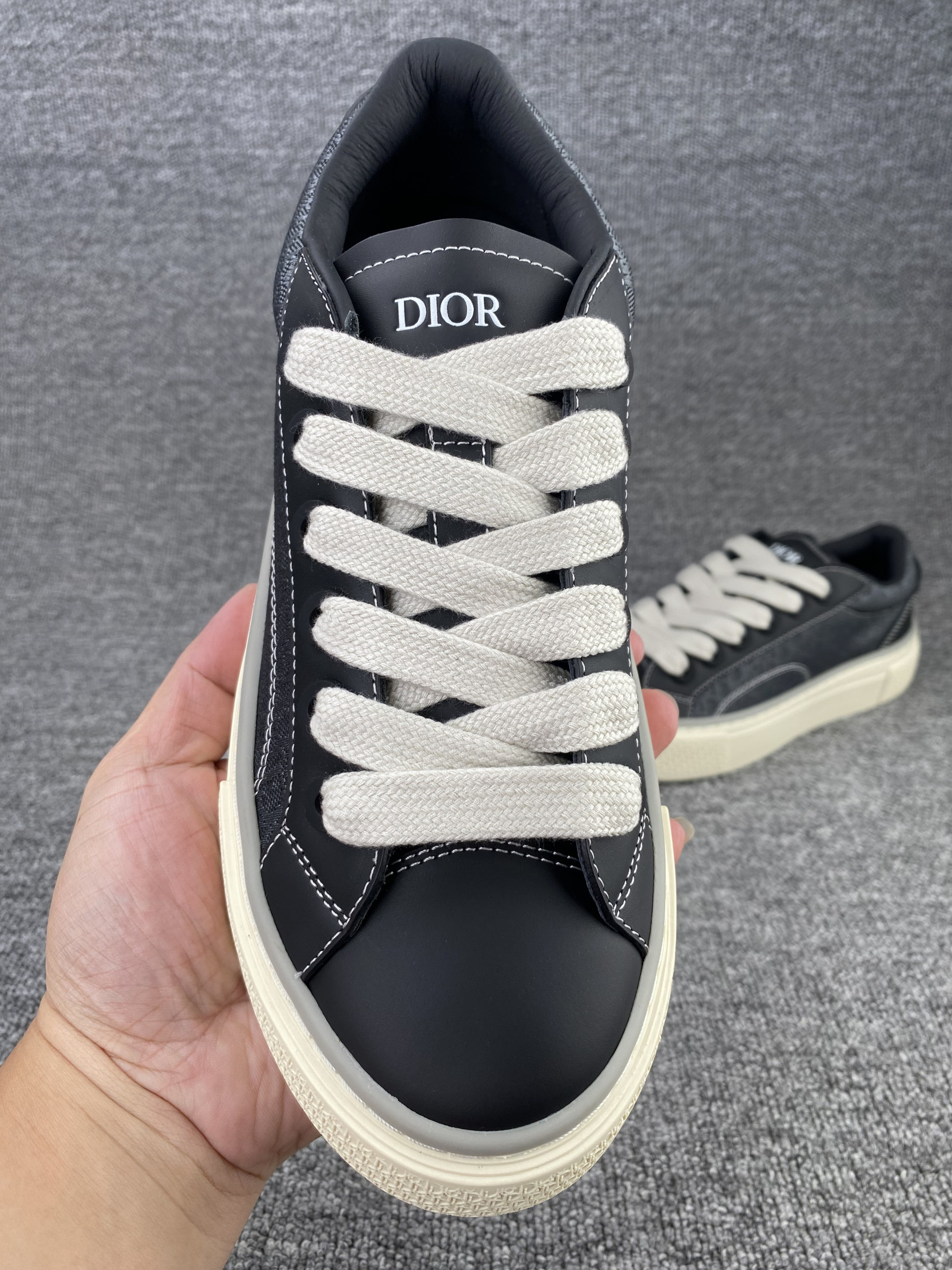 UA D10r B33 Sneaker