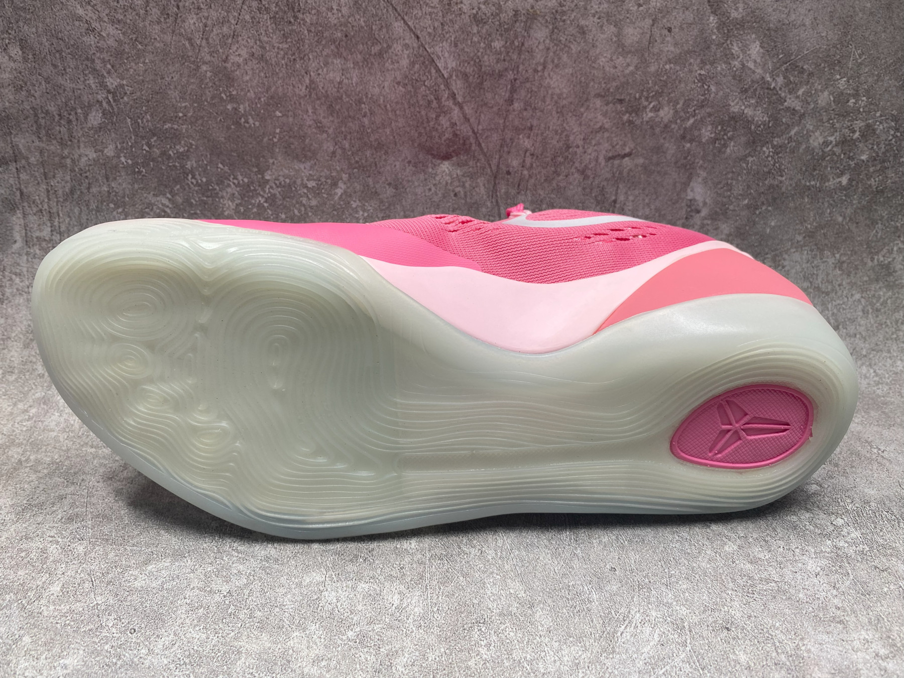 UA Nike Kobe 9 EM Low Protro