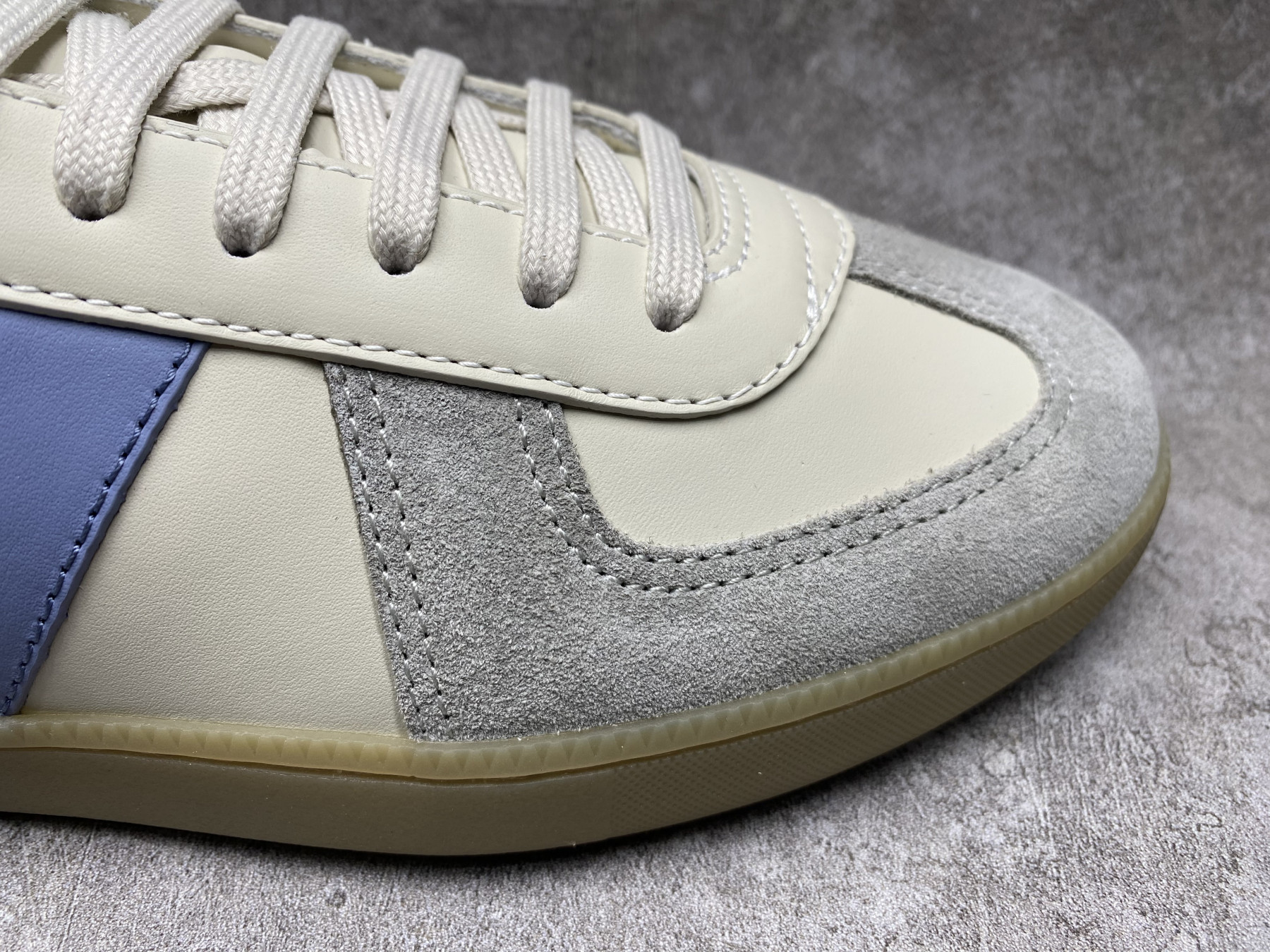 UA D10r B01 Matchpoint Sneaker