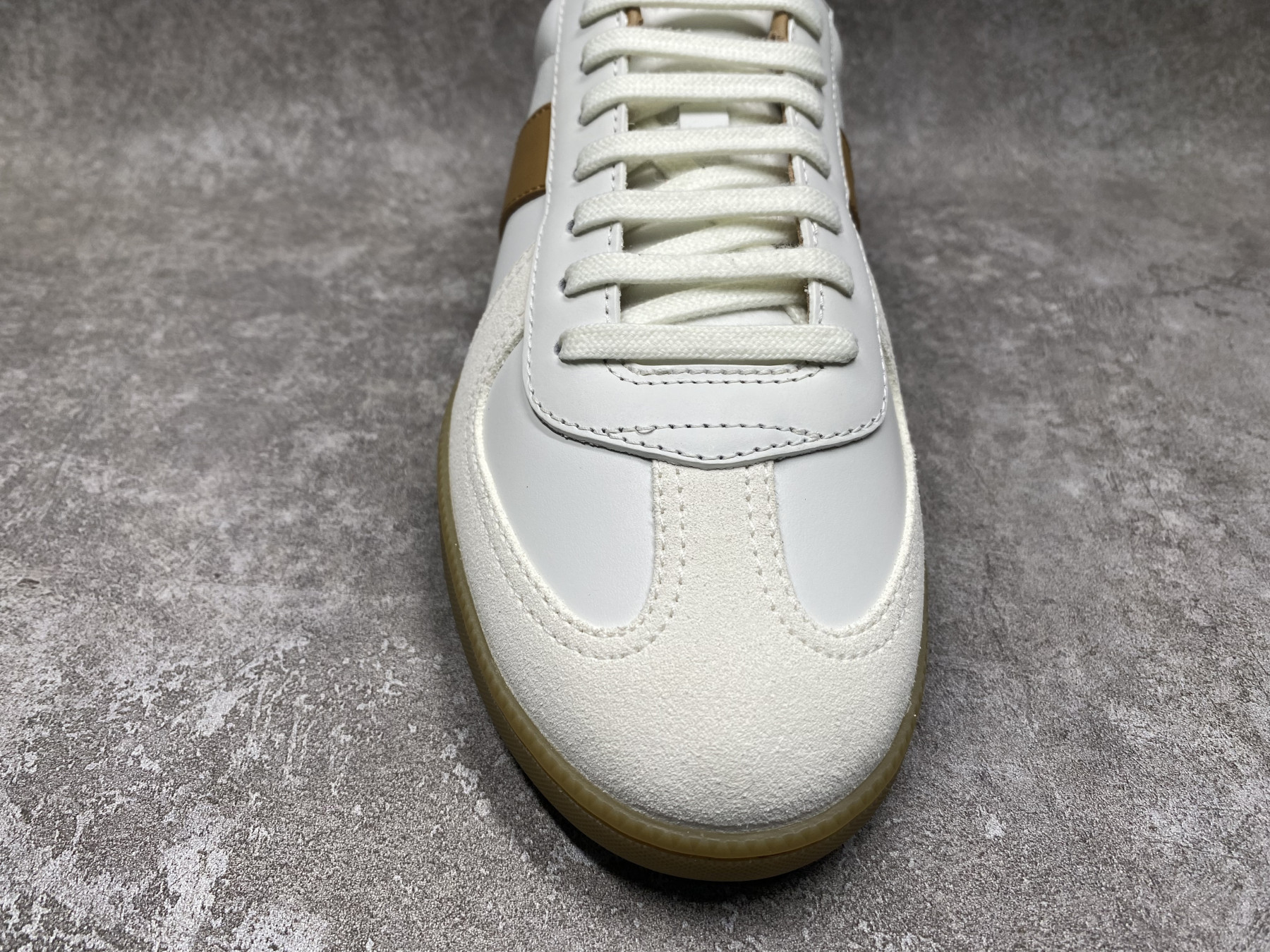 UA D10r B01 Matchpoint Sneaker